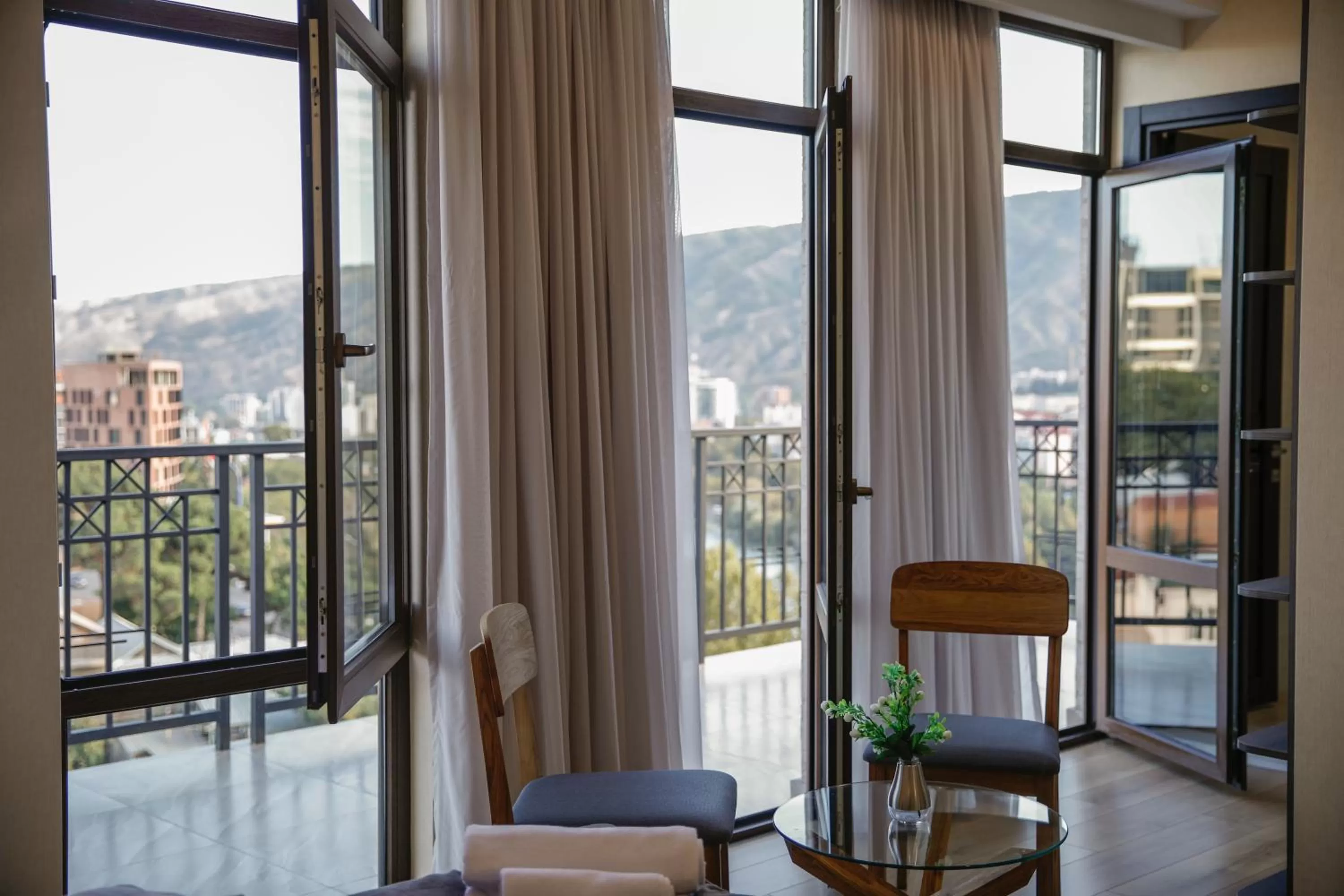 Deluxe Double or Twin Room with Balcony in Hotel Avlabari Terrace