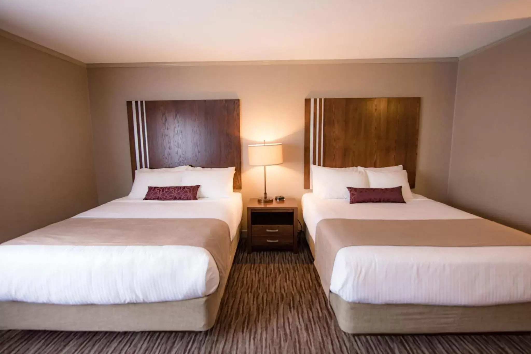 Mountain view, Bed in Best Western Mountainview Inn Mountain view, Bed in Best Western Mountainview Inn