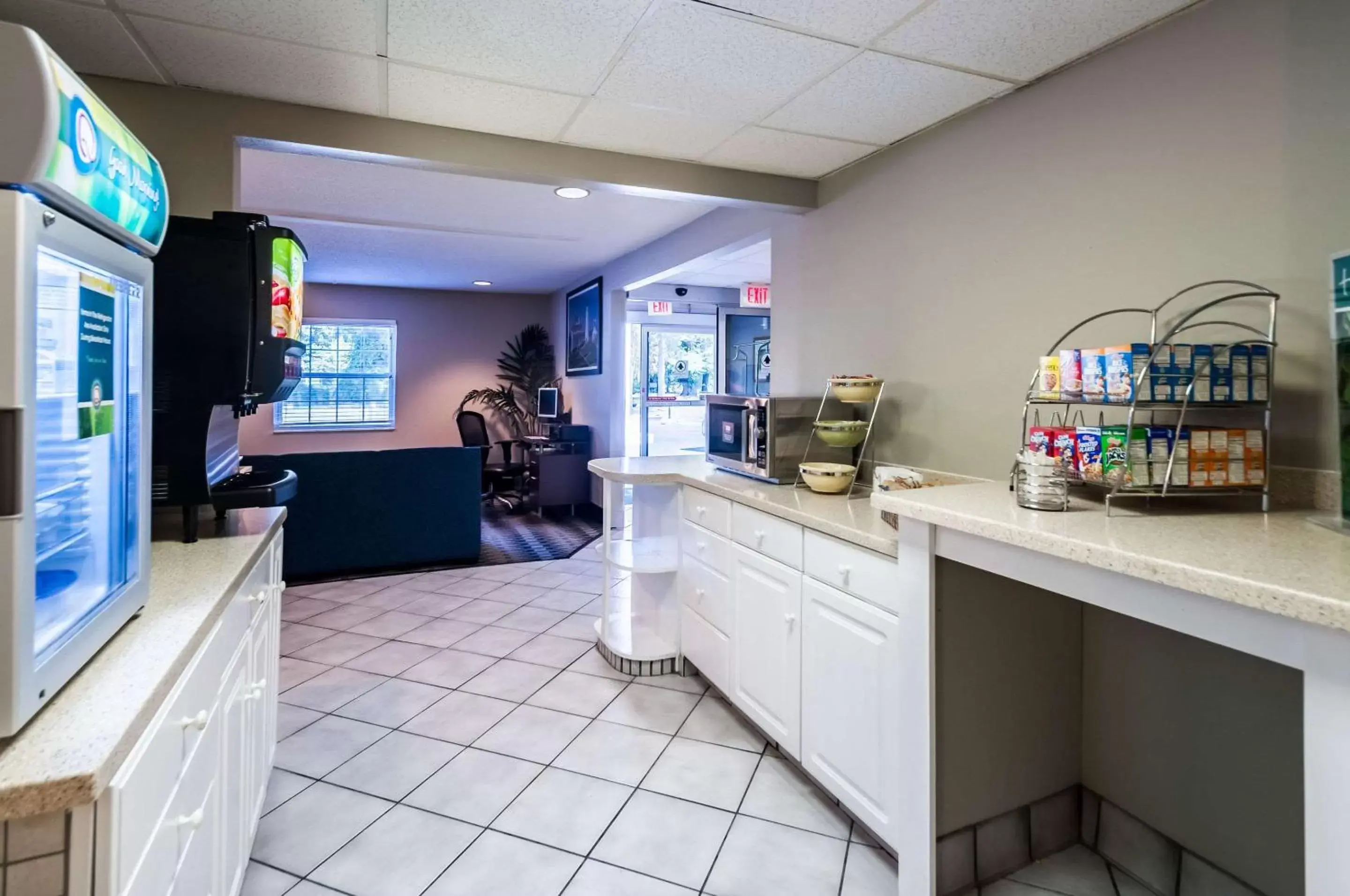 Restaurant/places to eat in Quality Inn Solomons - Beacon Marina Restaurant/places to eat in Quality Inn Solomons - Beacon Marina