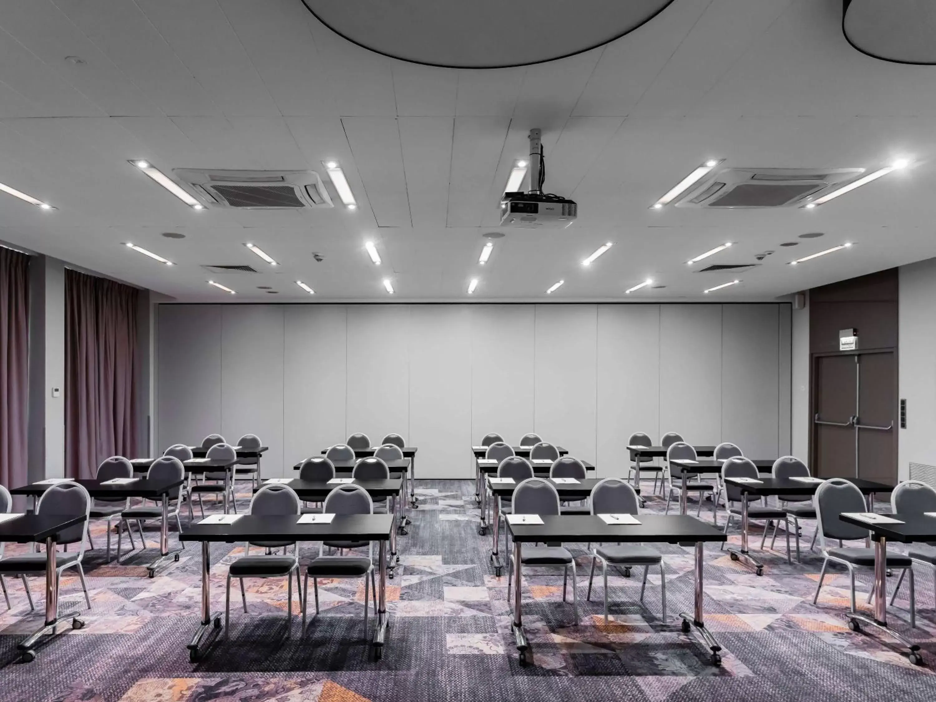 Meeting/conference room in Novotel Kraków City West