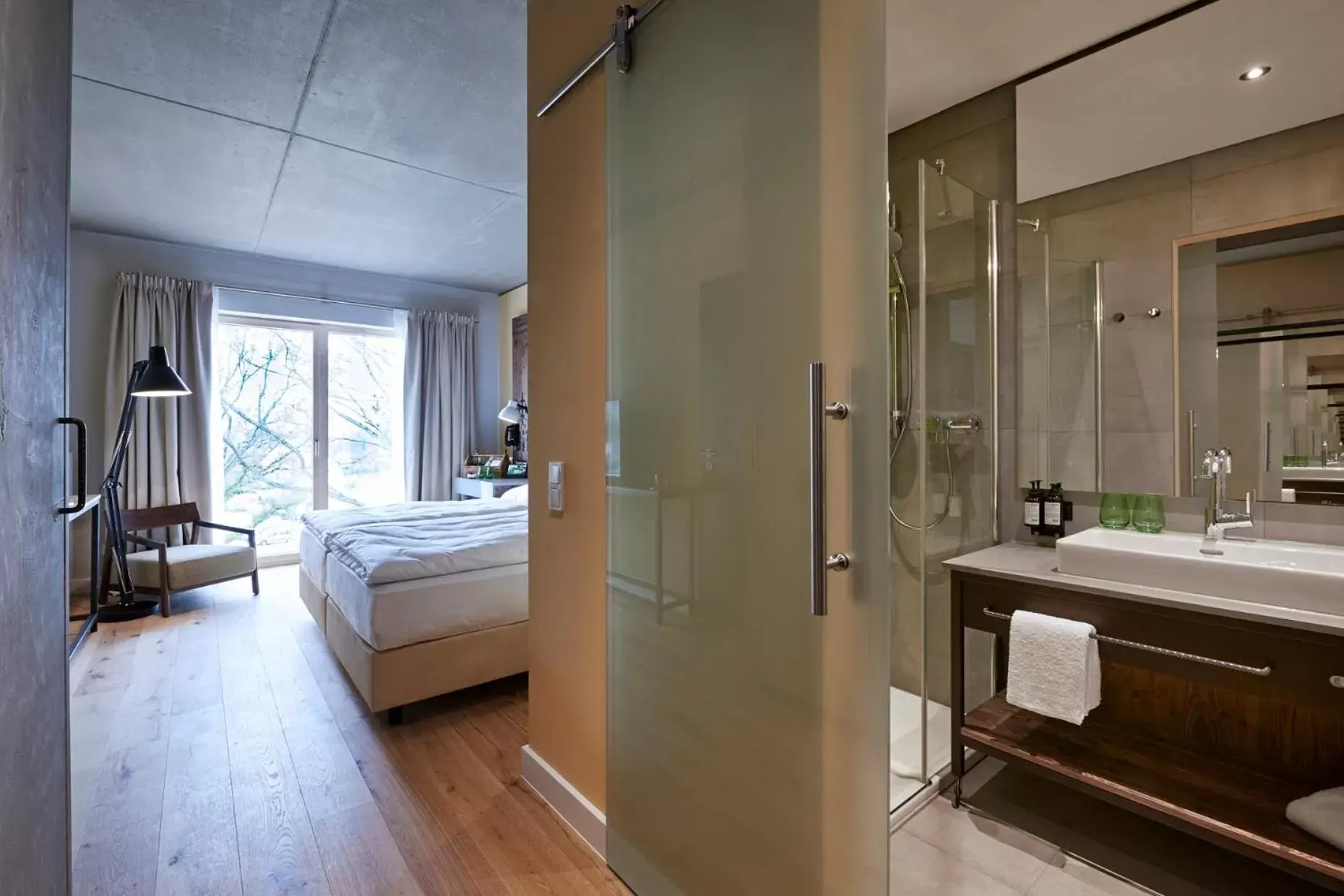 Photo of the whole room, Bathroom in Hotel FREIgeist Einbeck BW Signature Collection