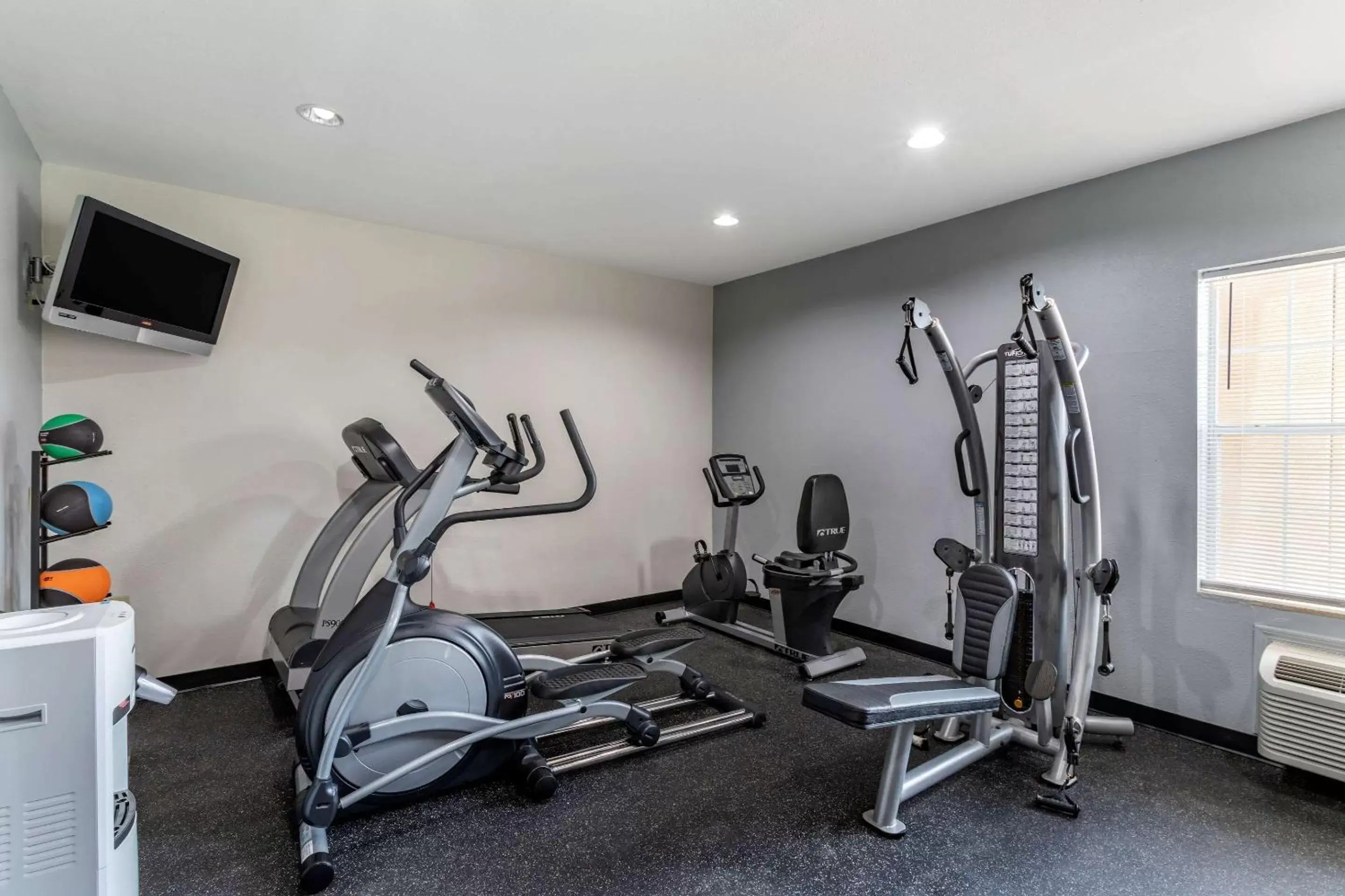 Fitness centre/facilities, Fitness Center/Facilities in MainStay Suites Port Arthur - Beaumont South