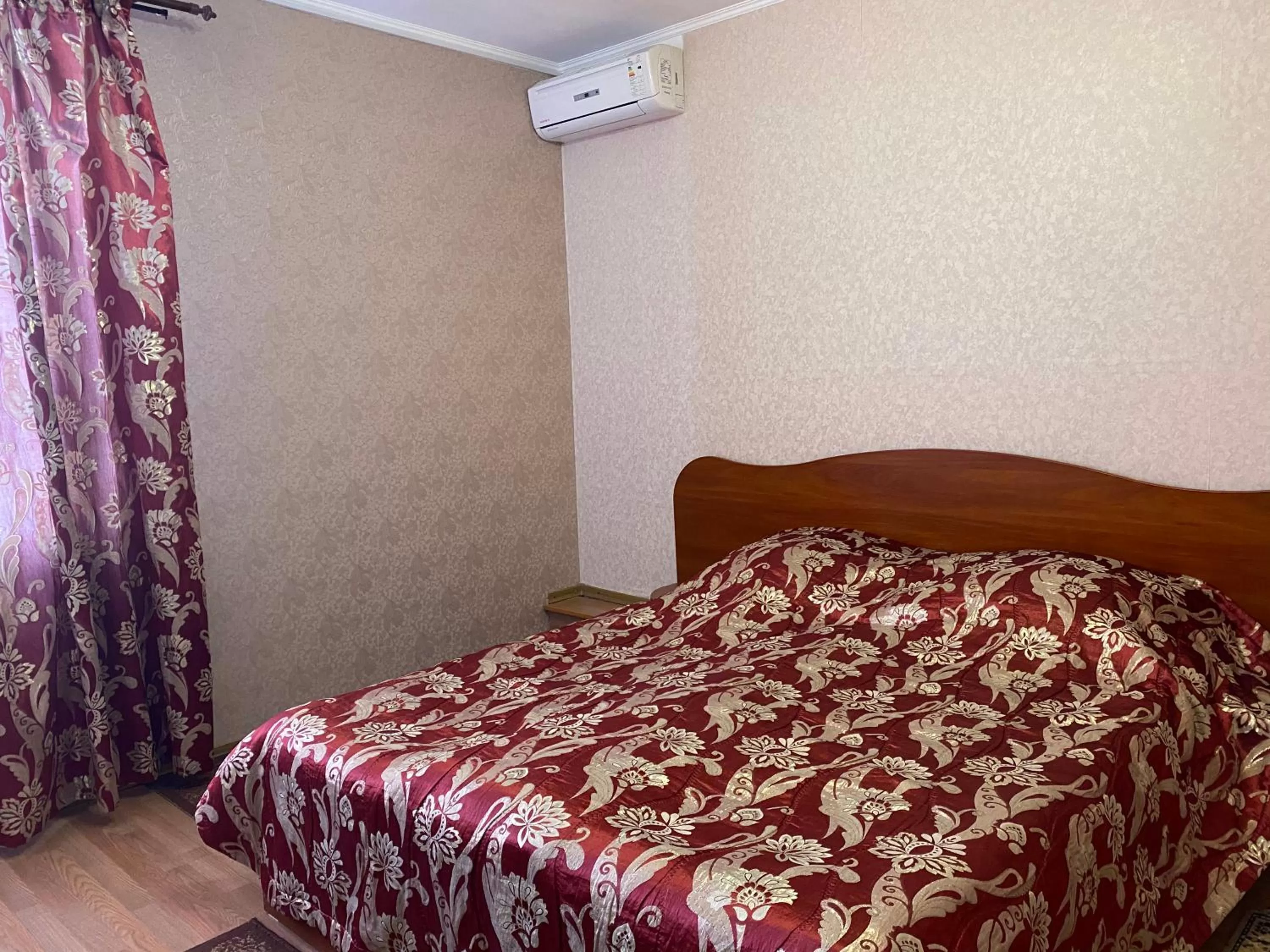 Bed in Avtoport Restorant Hotel Complex