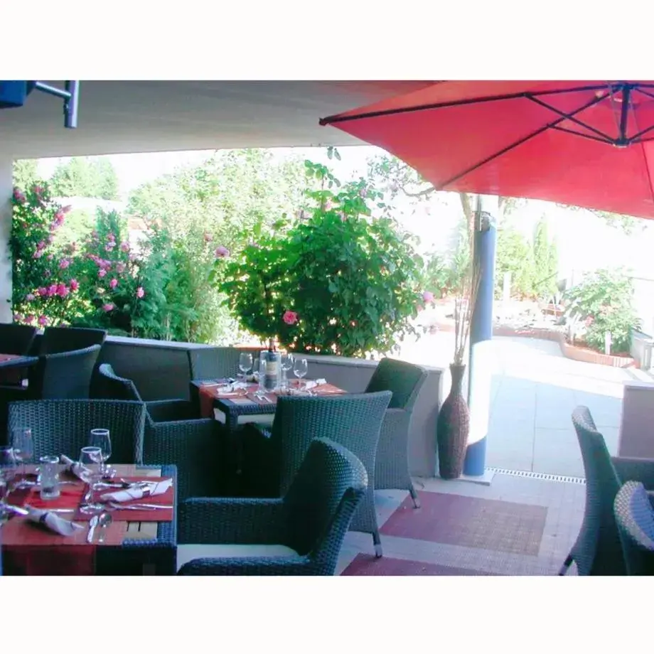 Restaurant/Places to Eat in Hotel Aragia