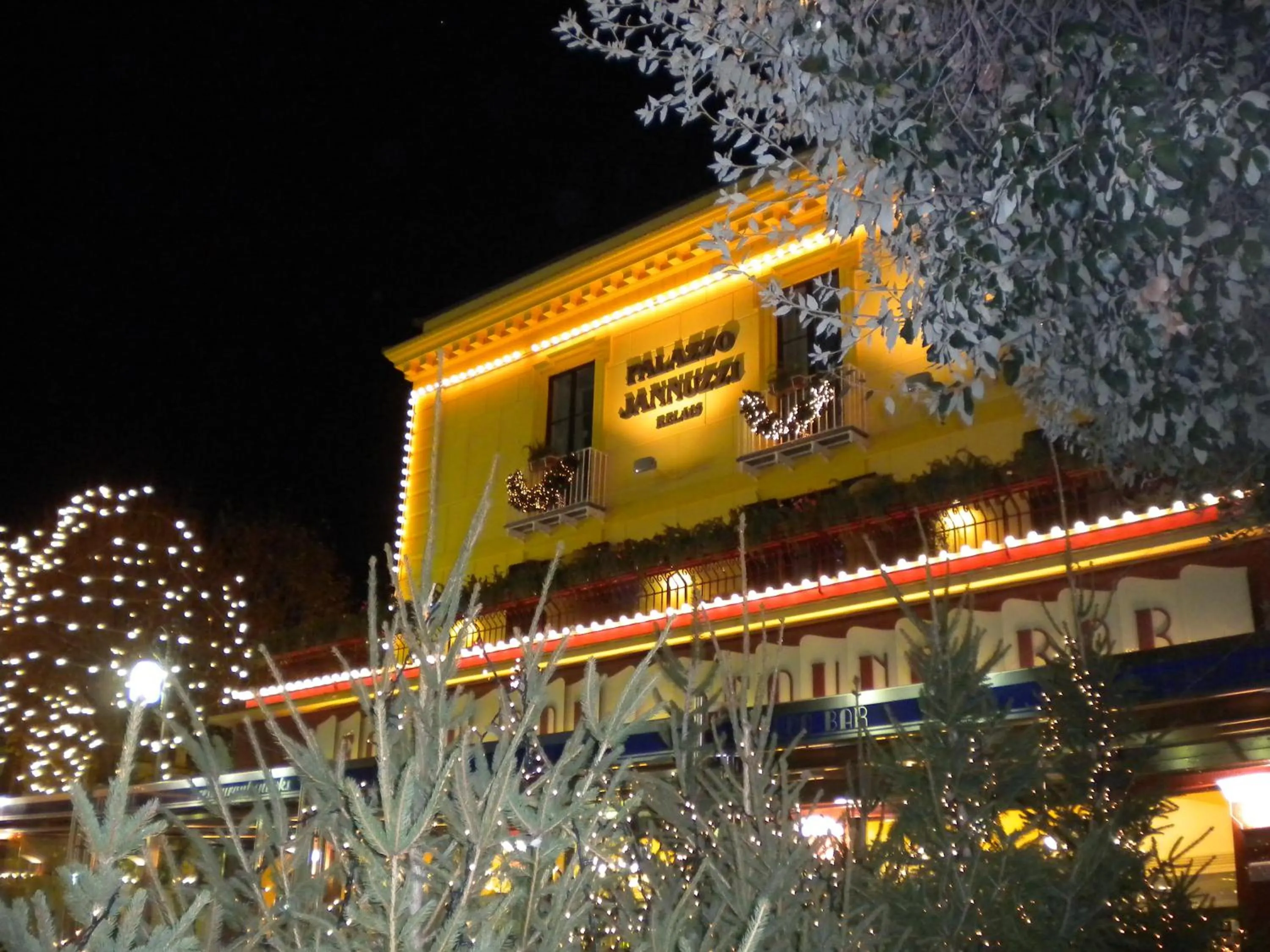 Facade/entrance in Palazzo Jannuzzi Relais