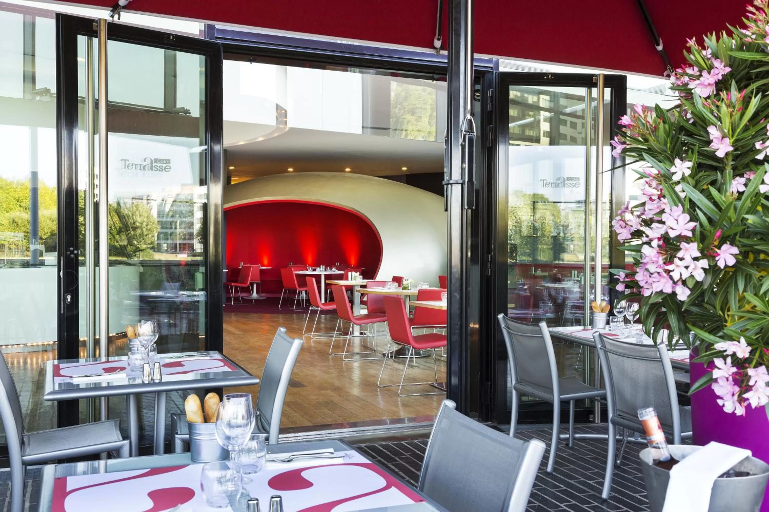 Restaurant/places to eat in Hôtel Barrière Lille