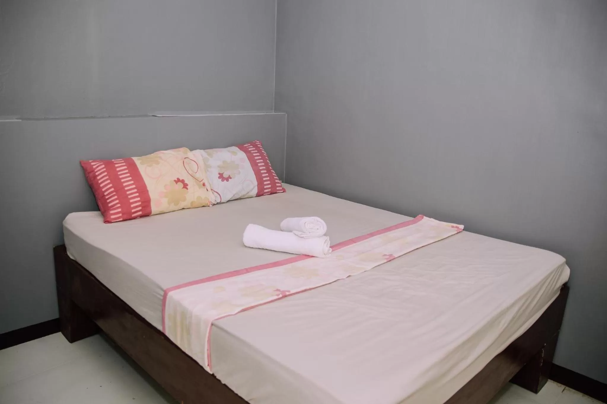 Bed in Gaea's Apartments