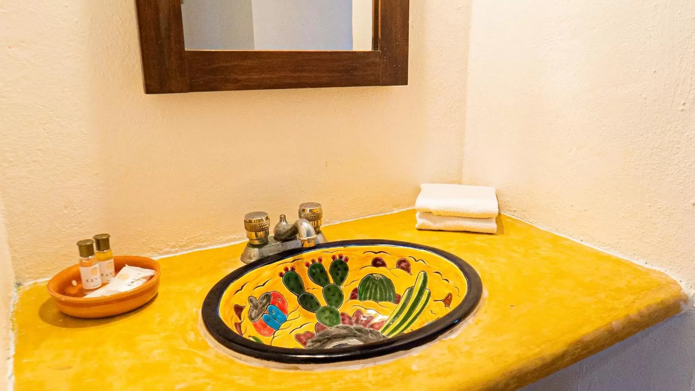 Bathroom in Hotel Casa de las Flores