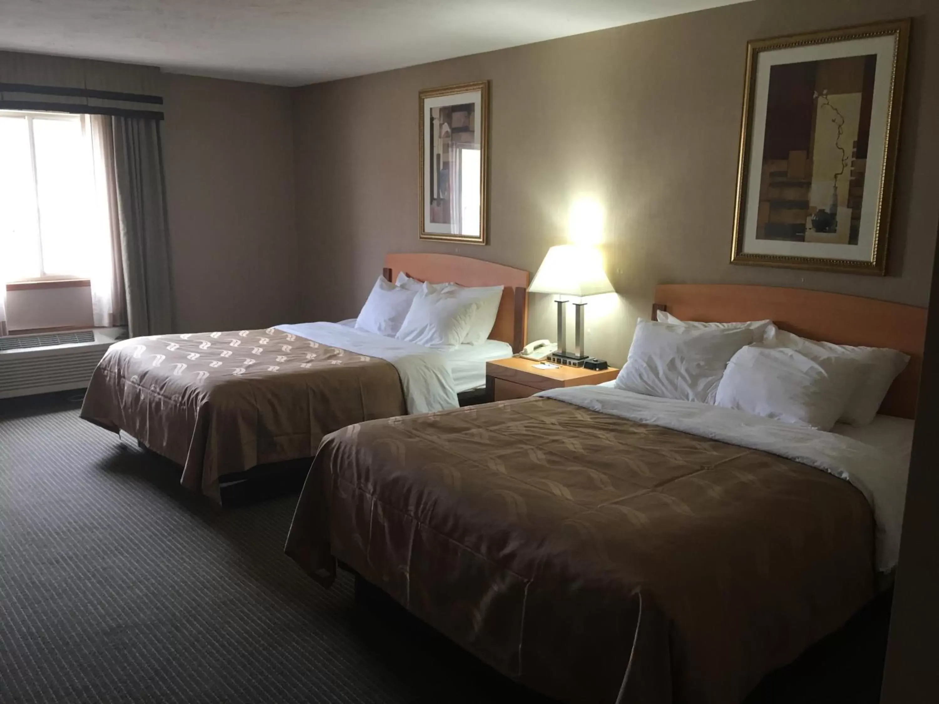Deluxe Queen Room with Two Queen Beds in Quality Inn Nashville – Bloomington