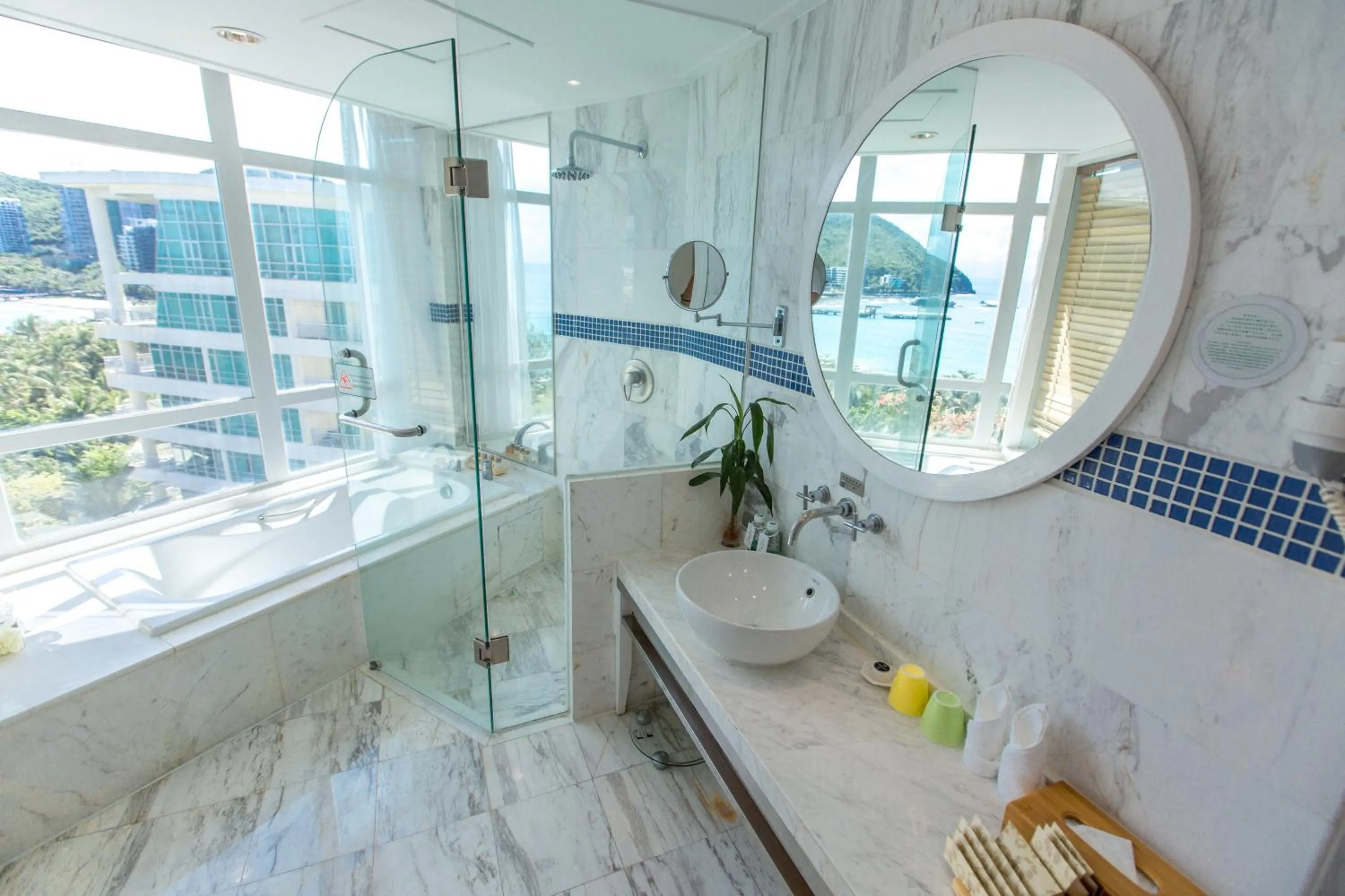 Toilet, Bathroom in Sunshine Resort Intime Sanya