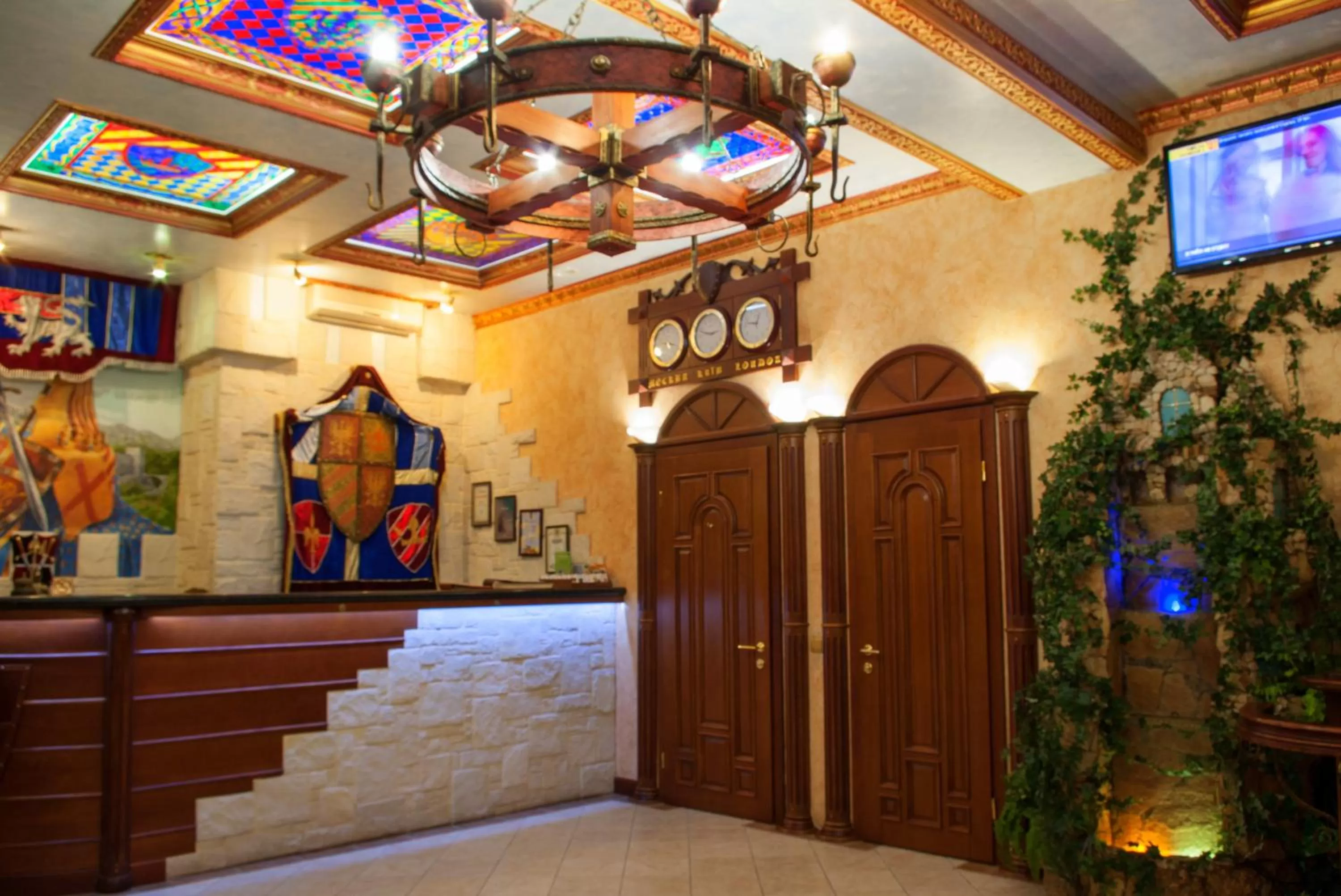 Lobby or reception in Kamelot