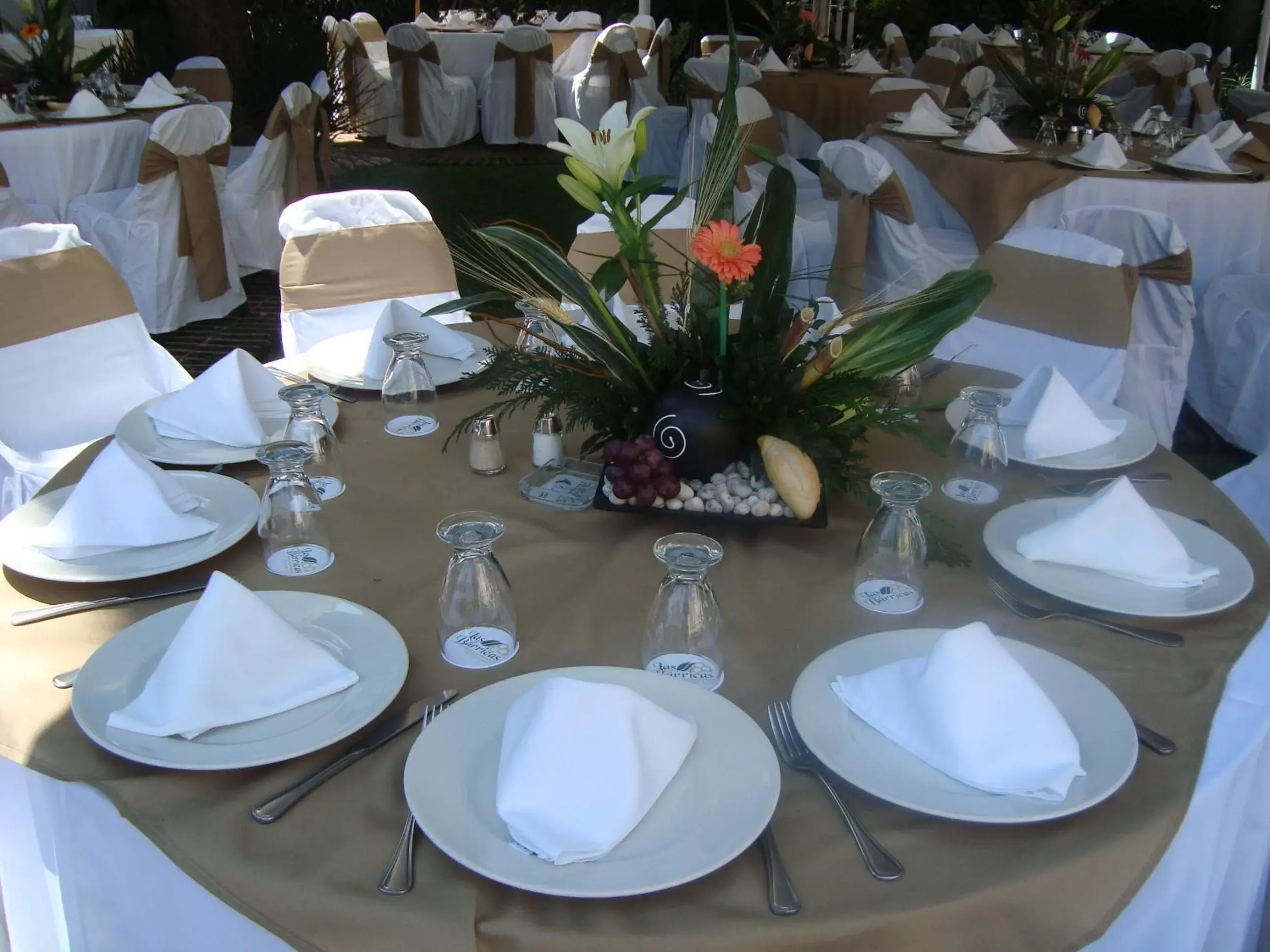 Banquet/Function facilities, Restaurant/Places to Eat in Hotel Vista Hermosa