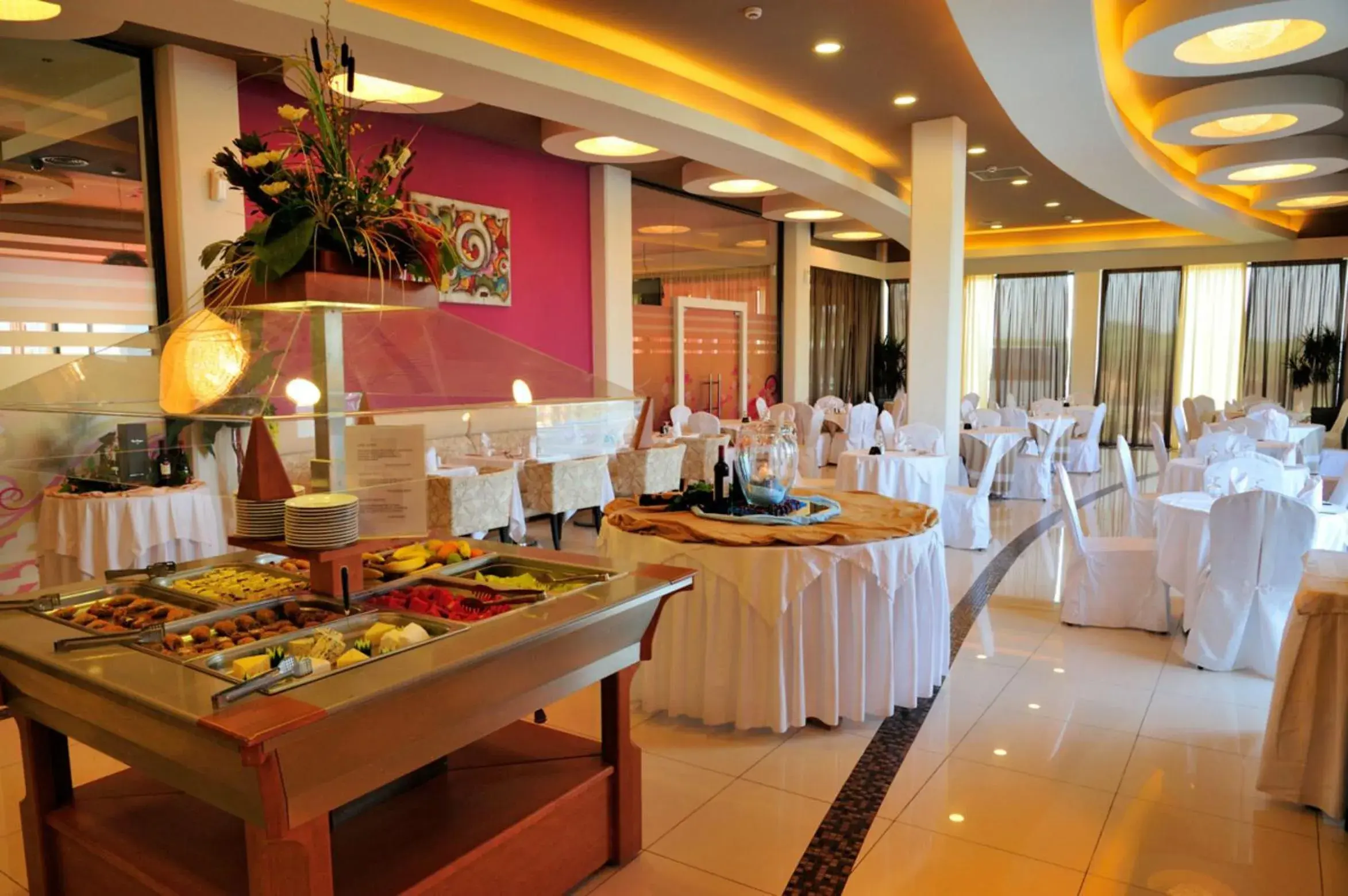 Restaurant/places to eat in Afandou Bay Resort Suites