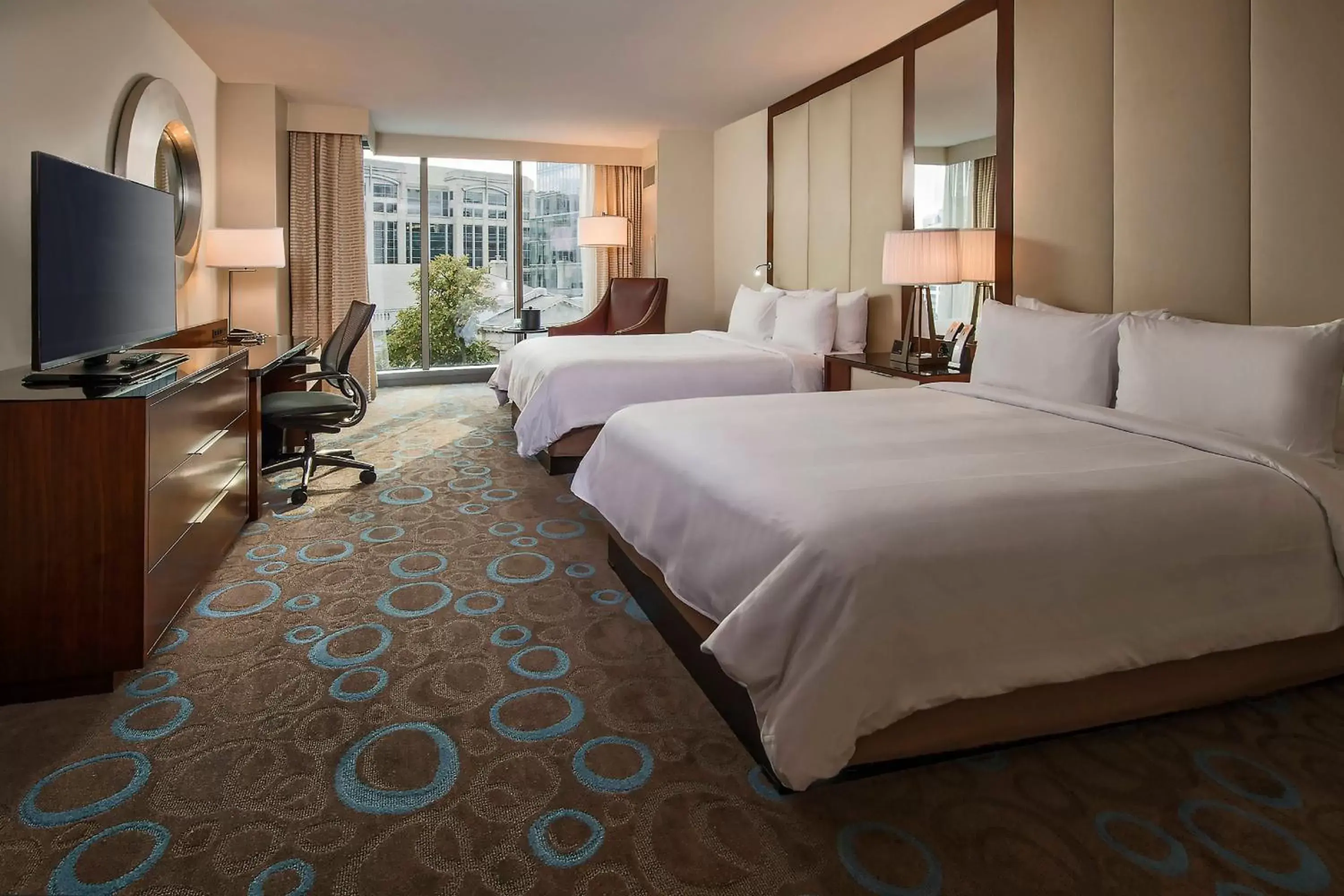 Photo of the whole room, Bed in Marriott Marquis Washington, DC