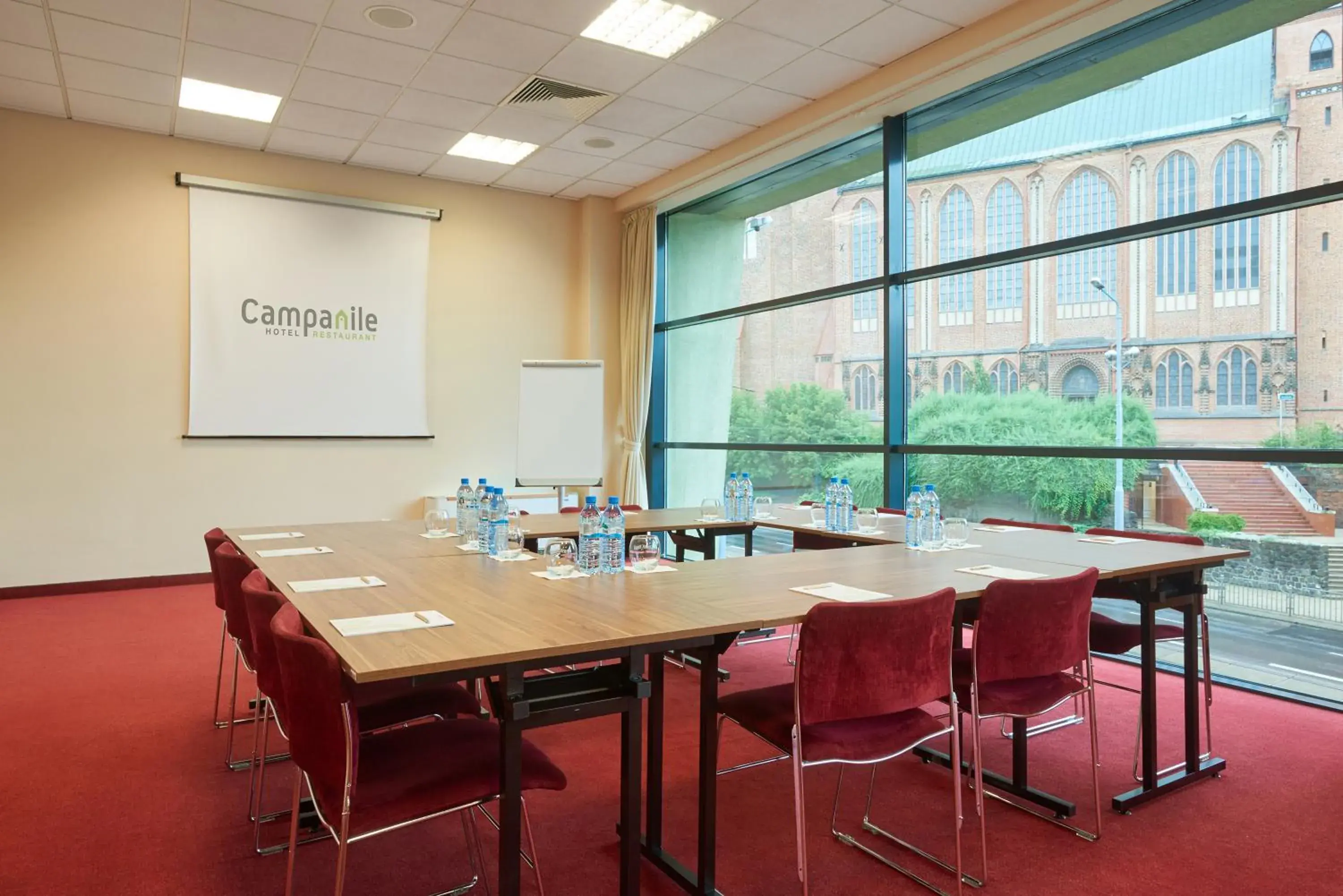 Business facilities in Campanile Hotel Szczecin