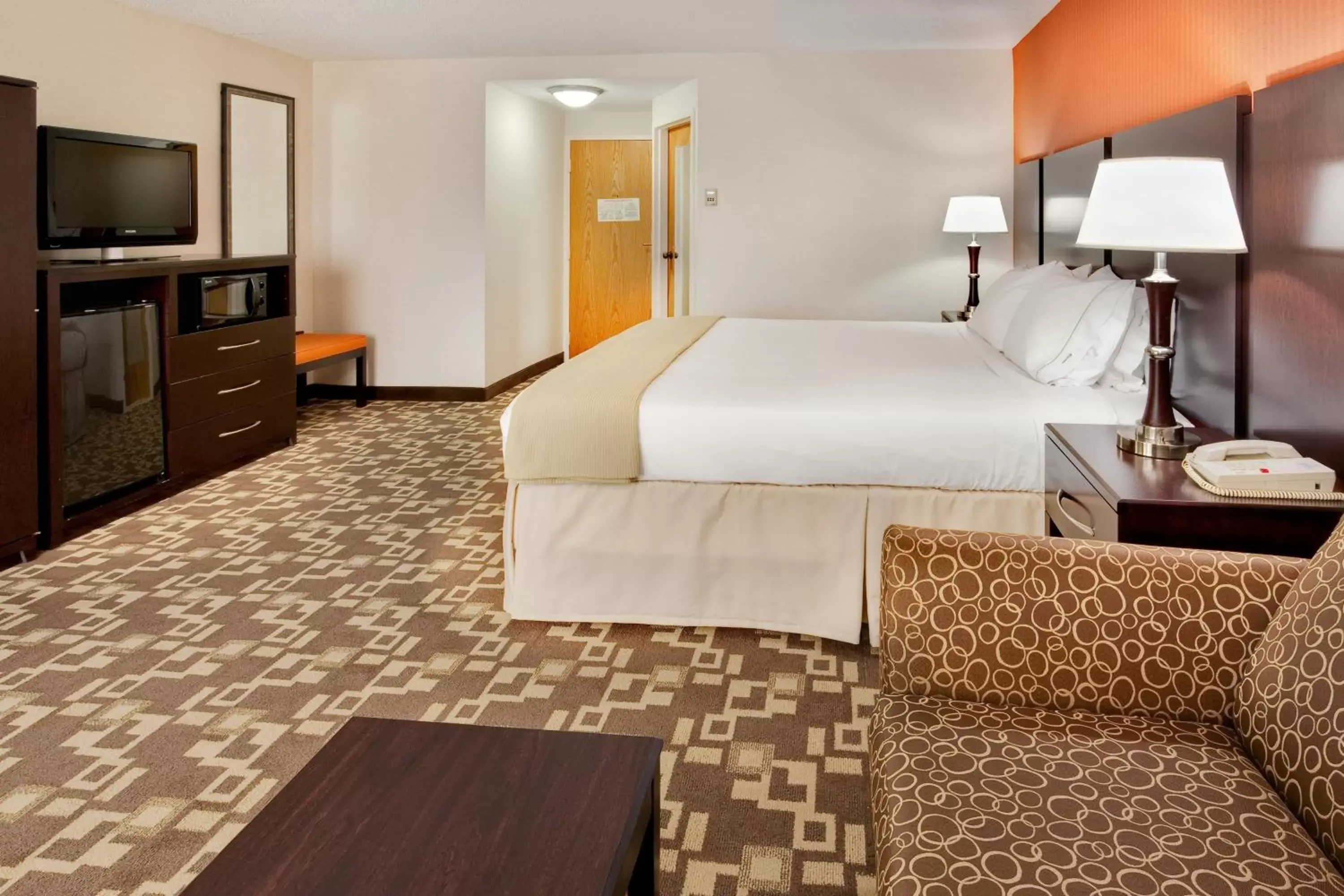 Photo of the whole room, Bed in Holiday Inn Express Wilkes Barre East, an IHG Hotel