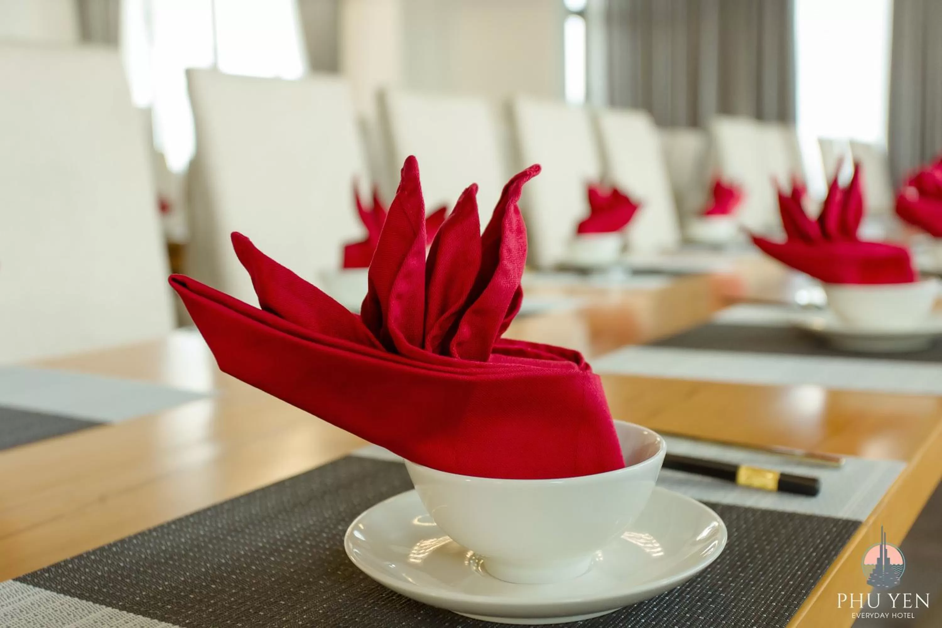 Restaurant/places to eat in PHÚ YÊN EVERYDAY HOTEL