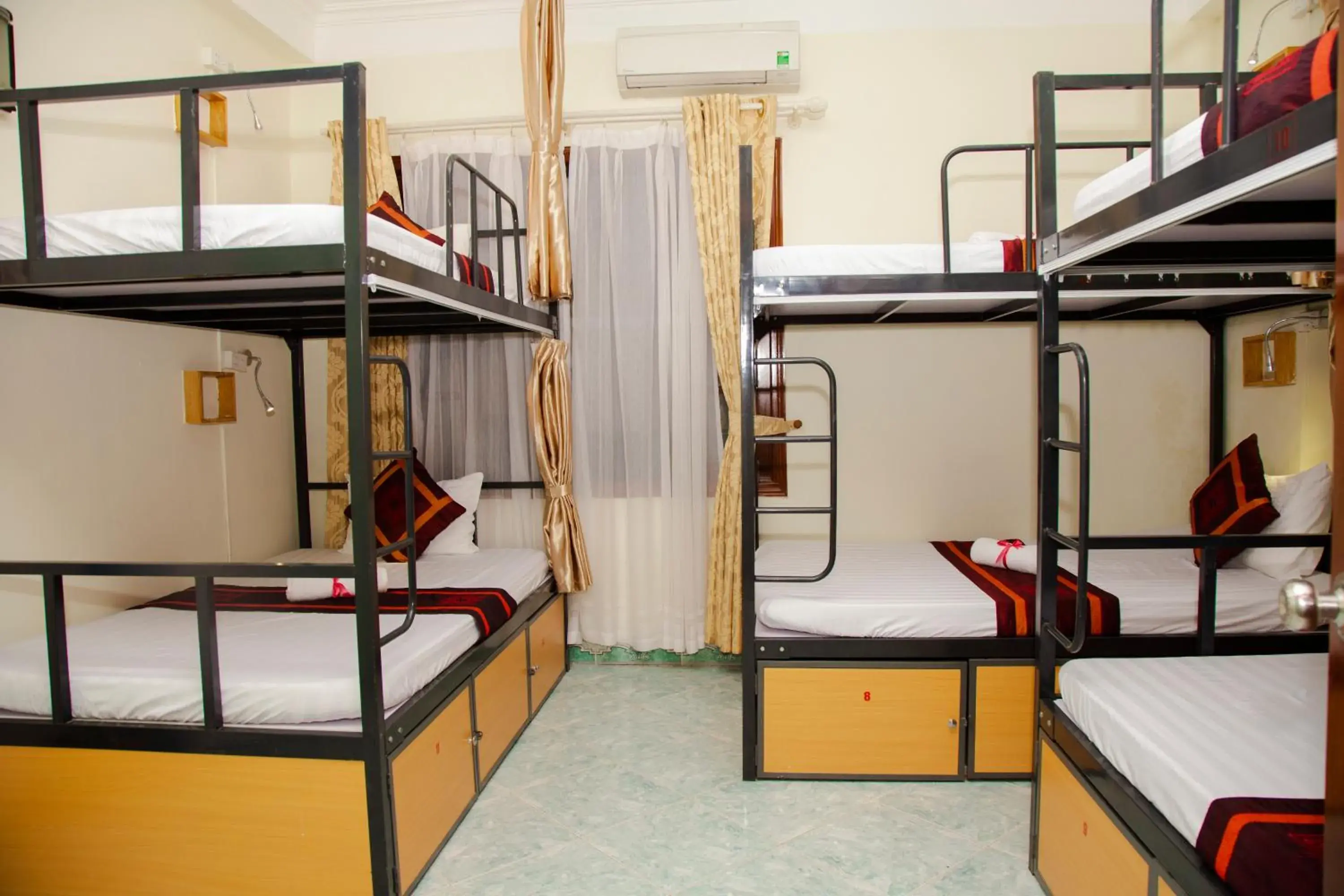 Bunk Bed in Hanoi City Backpackers Hostel