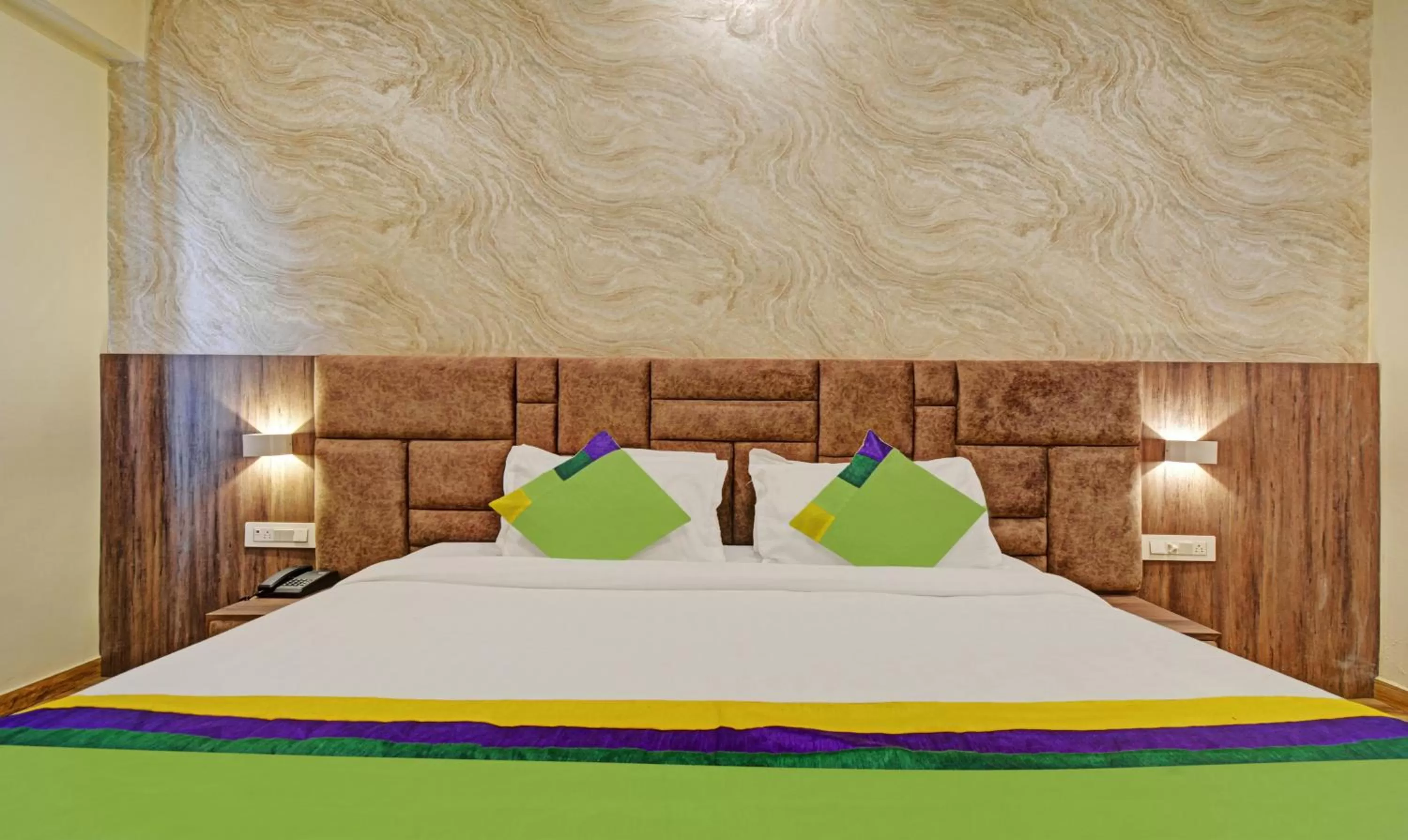 Bed in Tripli Hotels Le Shelton