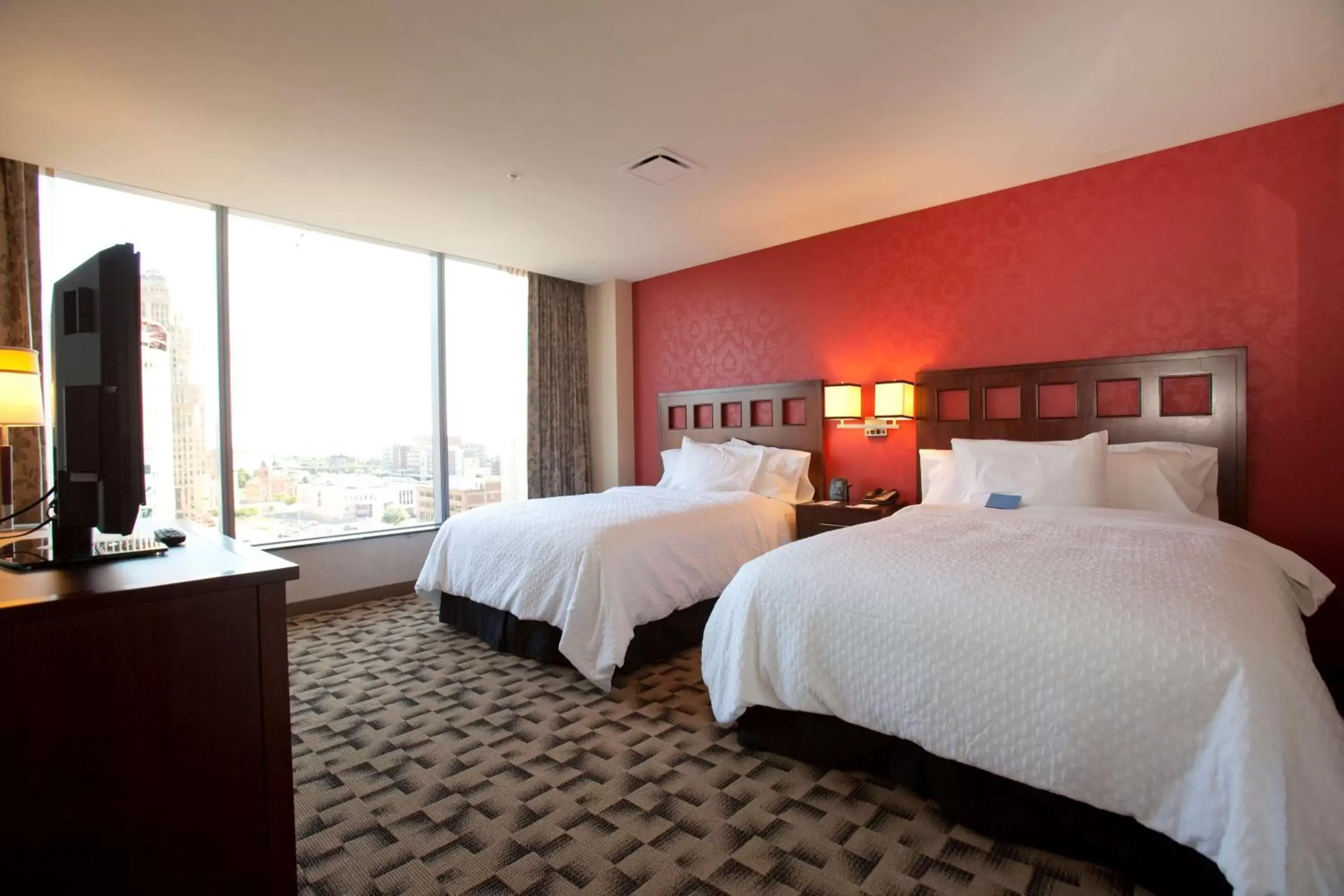 Bed in Embassy Suites Buffalo Bed in Embassy Suites Buffalo