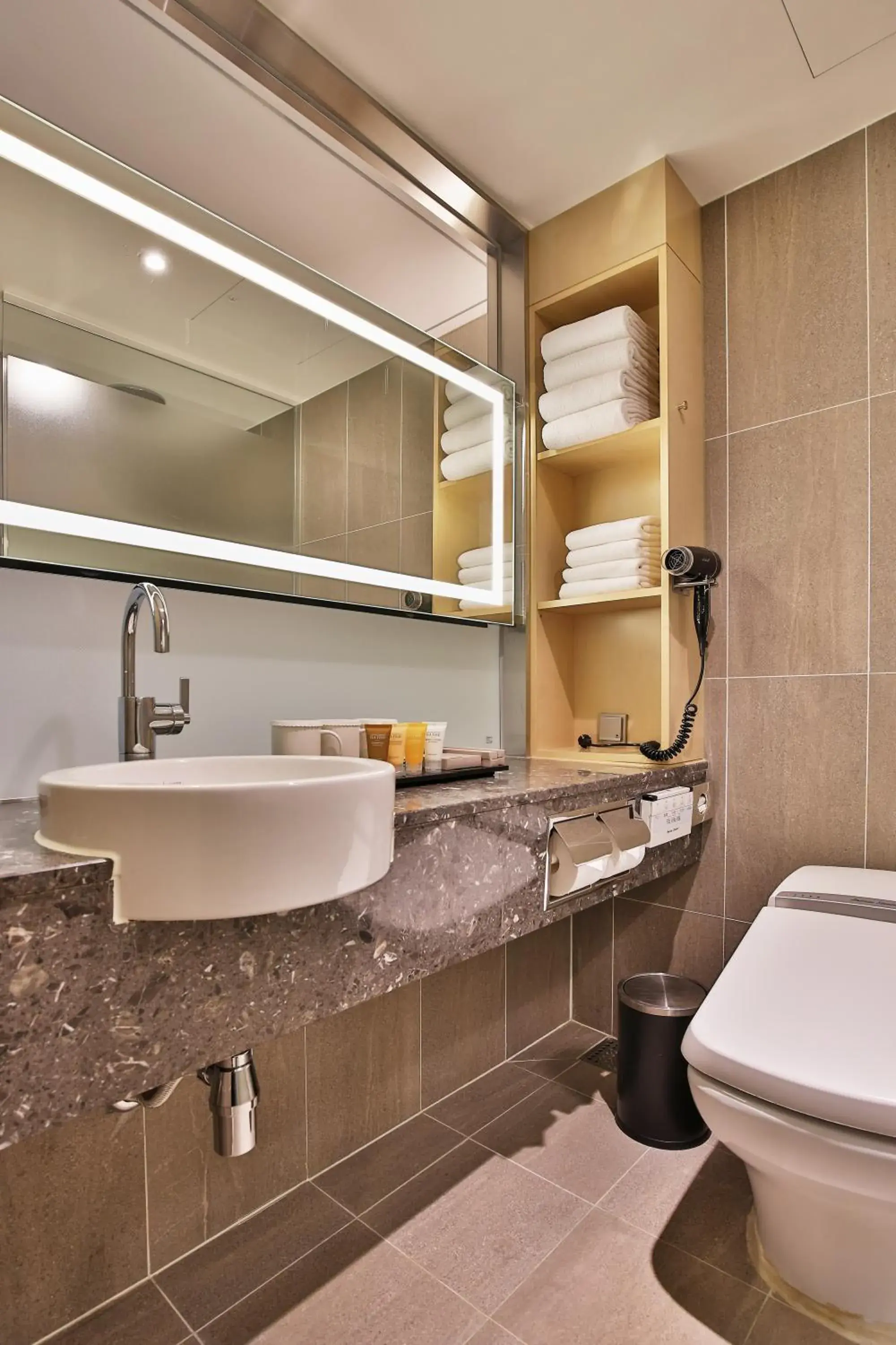 Toilet, Bathroom in Hotel Midcity Myeongdong