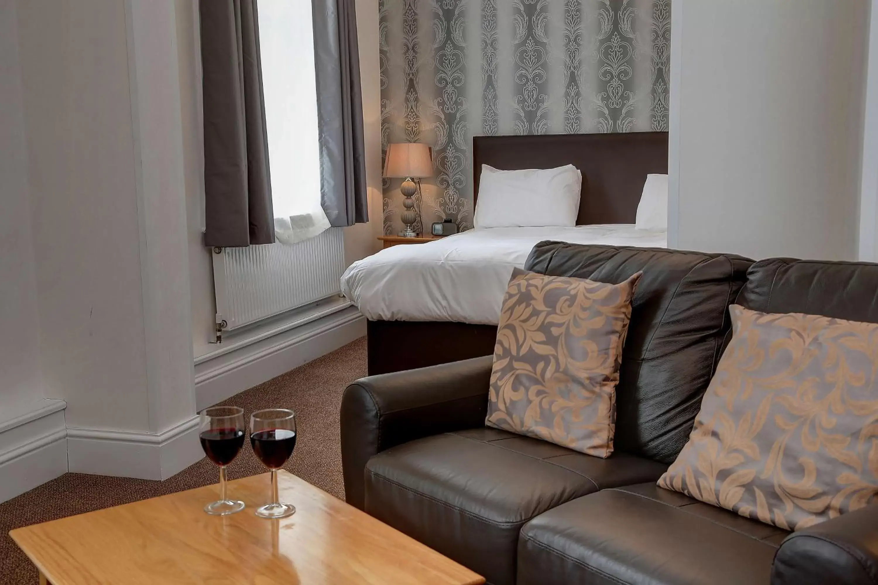 Bedroom, Bed in Best Western The Royal Chase Hotel Bedroom, Bed in Best Western The Royal Chase Hotel