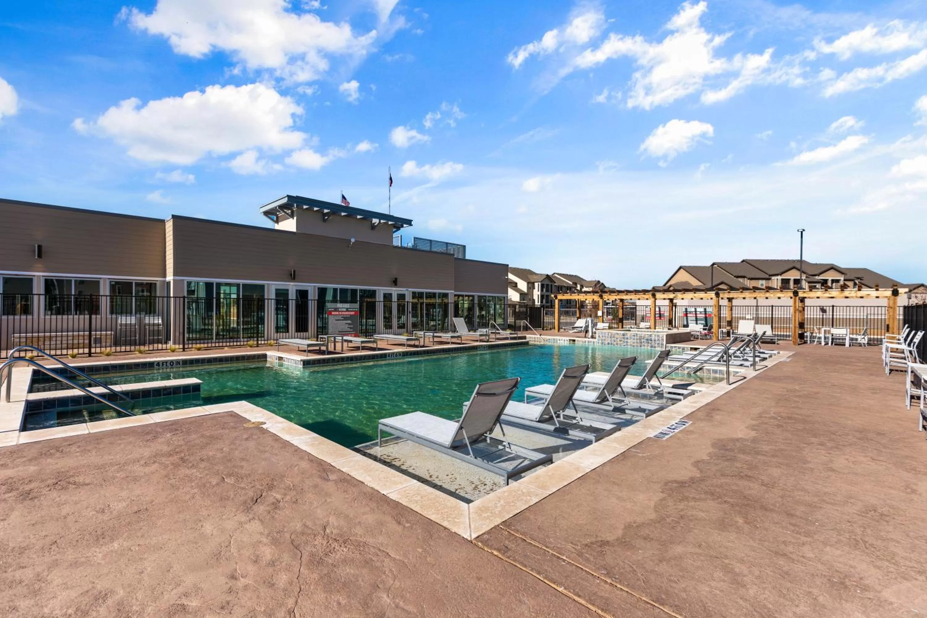 Swimming Pool in Flatz432 Apartments by Barsala