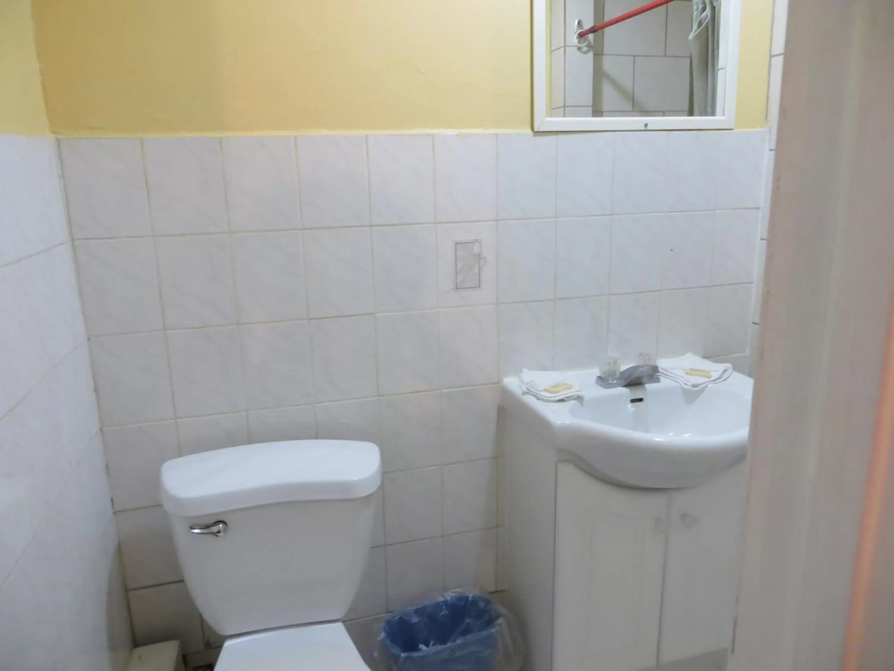 Shower, Bathroom in Star Inn by Elevate Rooms