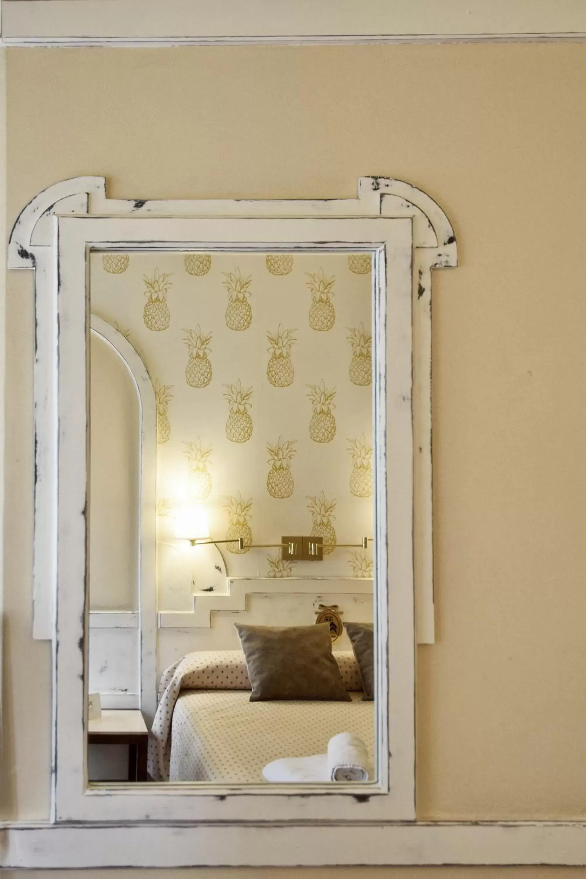 Decorative detail, Bed in Hotel Maria Luisa