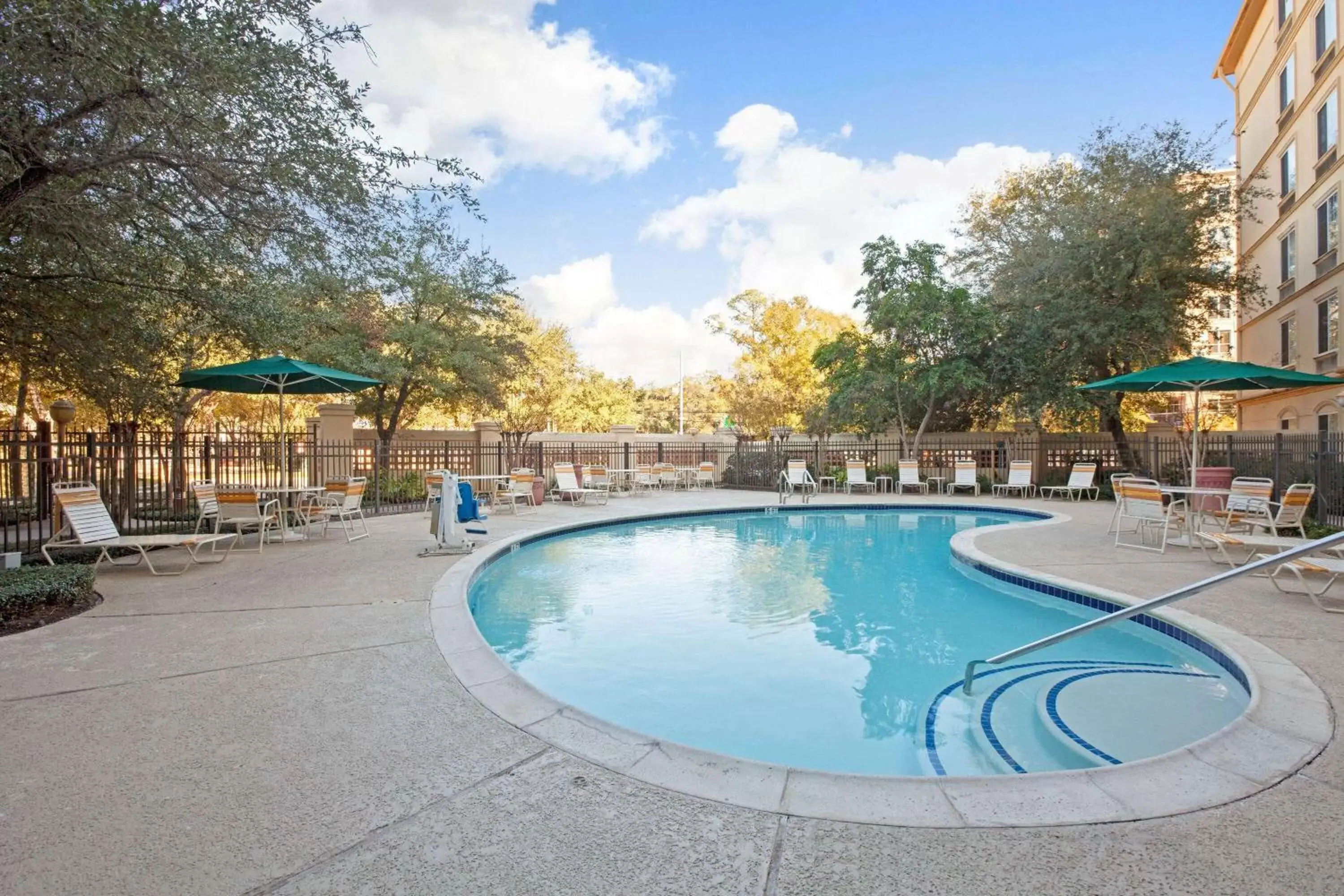 Activities, Swimming Pool in La Quinta by Wyndham Houston Galleria Area