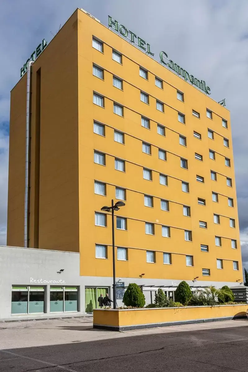 Facade/entrance, Property Building in Campanile Madrid Alcalá de Henares