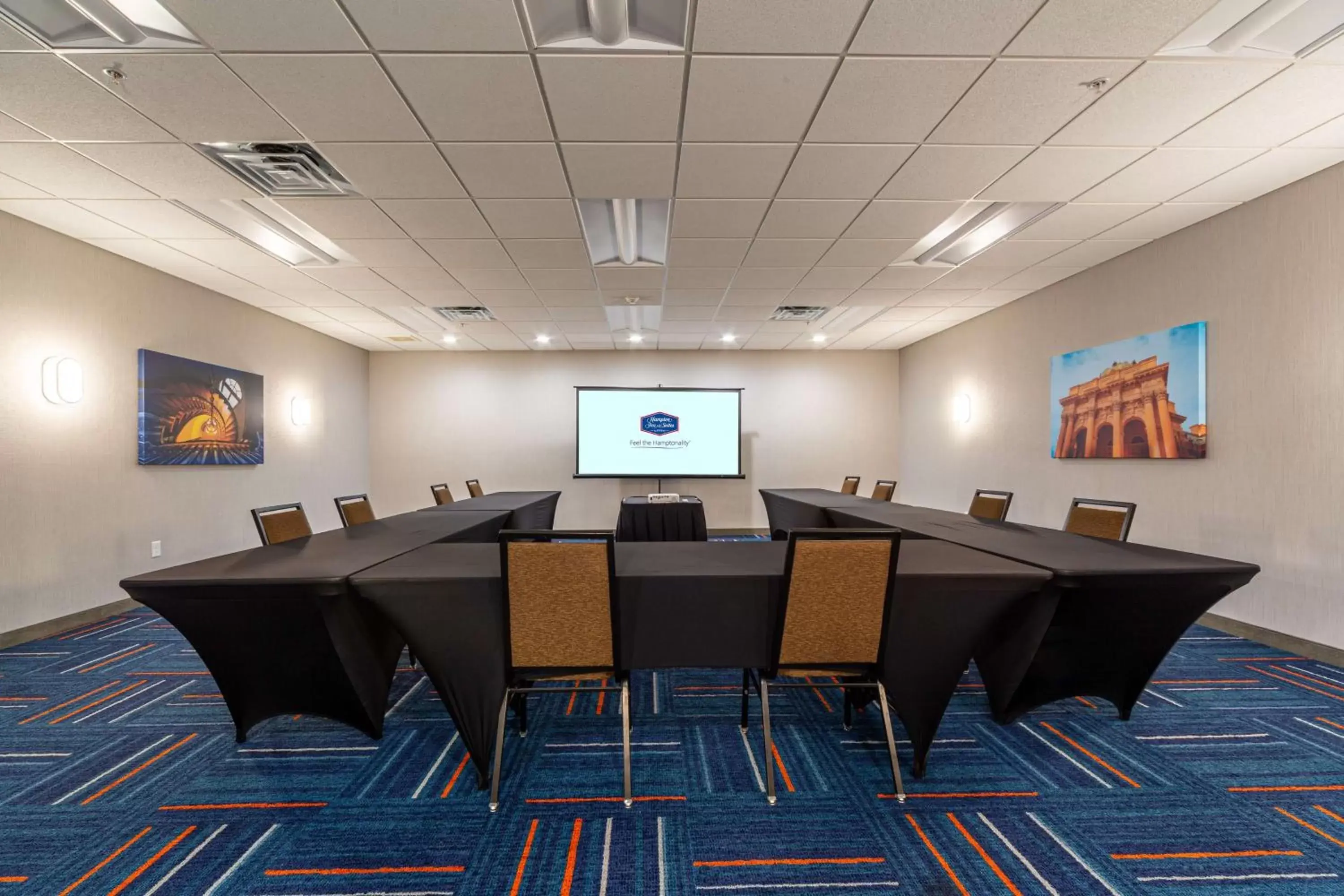 Meeting/conference room in Hampton Inn Winchester