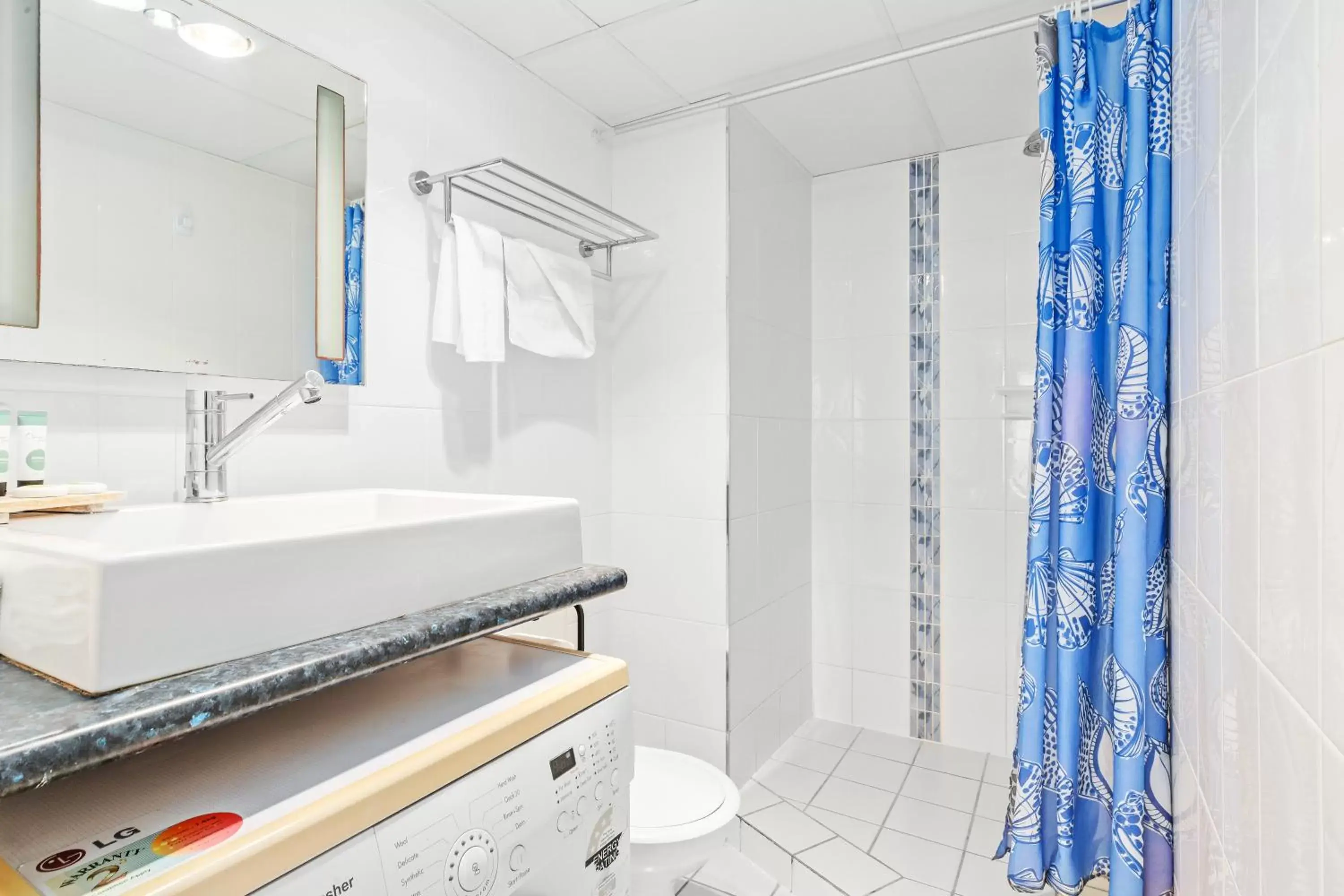 Bayview Tower Bayview Tower