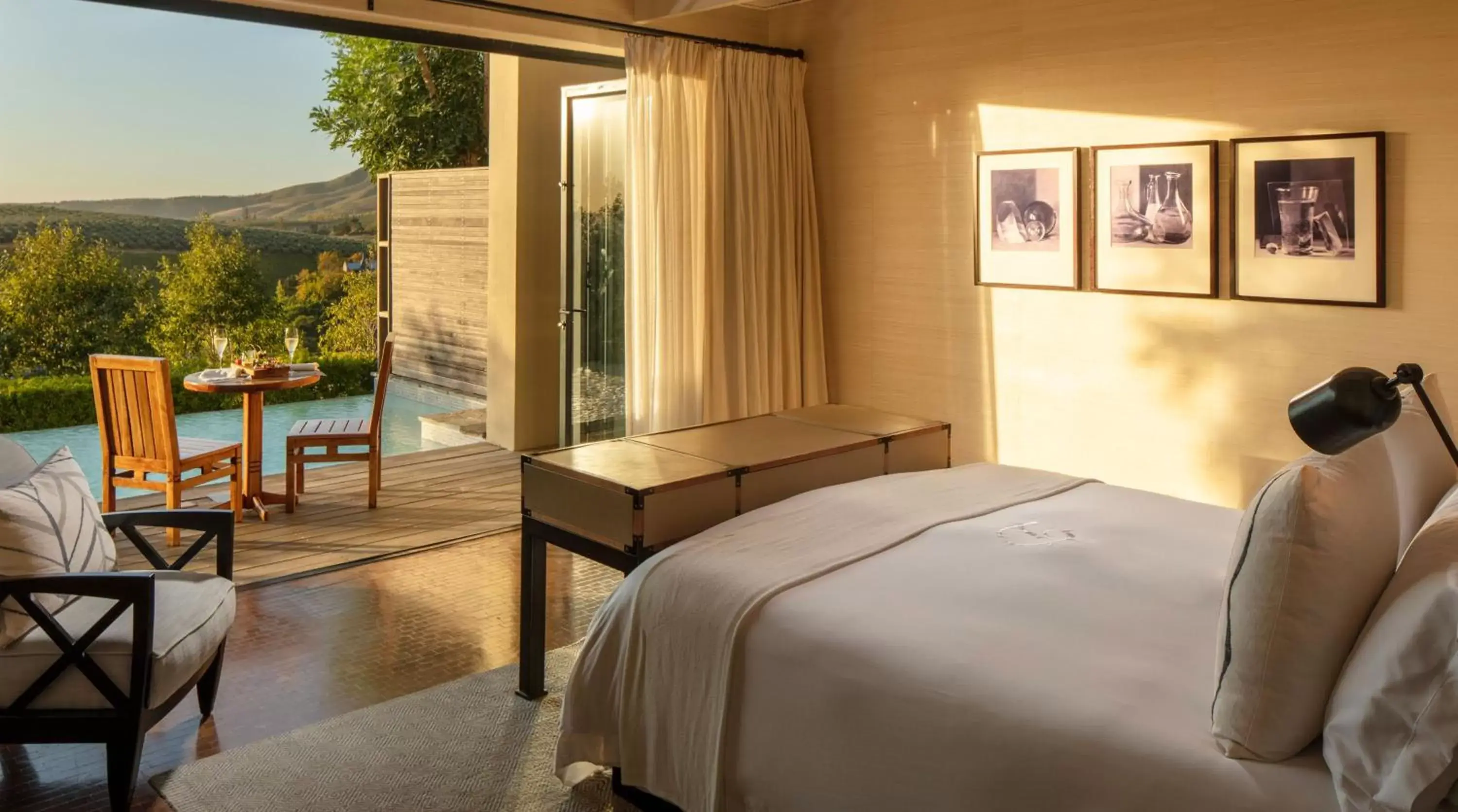 Bed in Delaire Graff Lodges and Spa