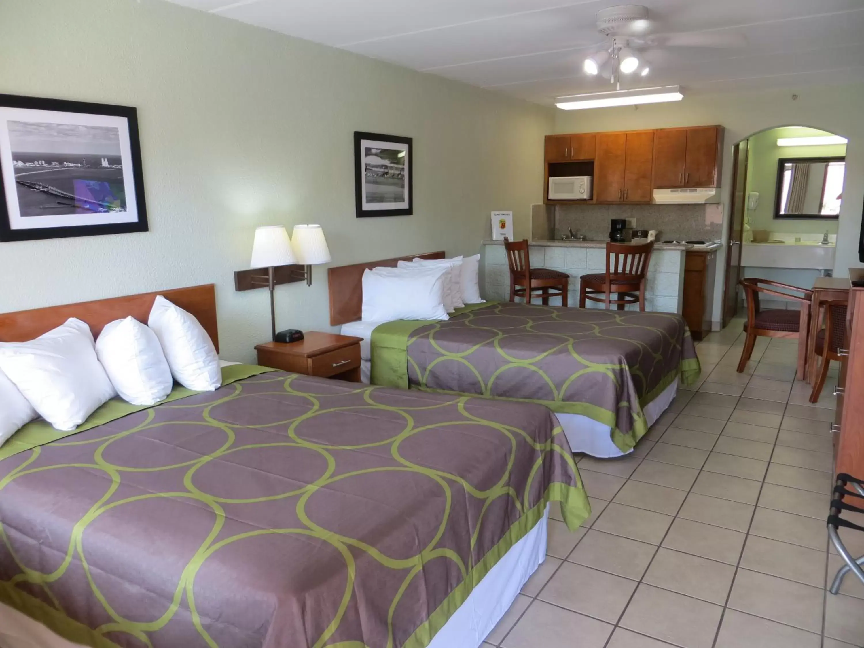 Bedroom, Bed in Super 8 by Wyndham South Padre Island