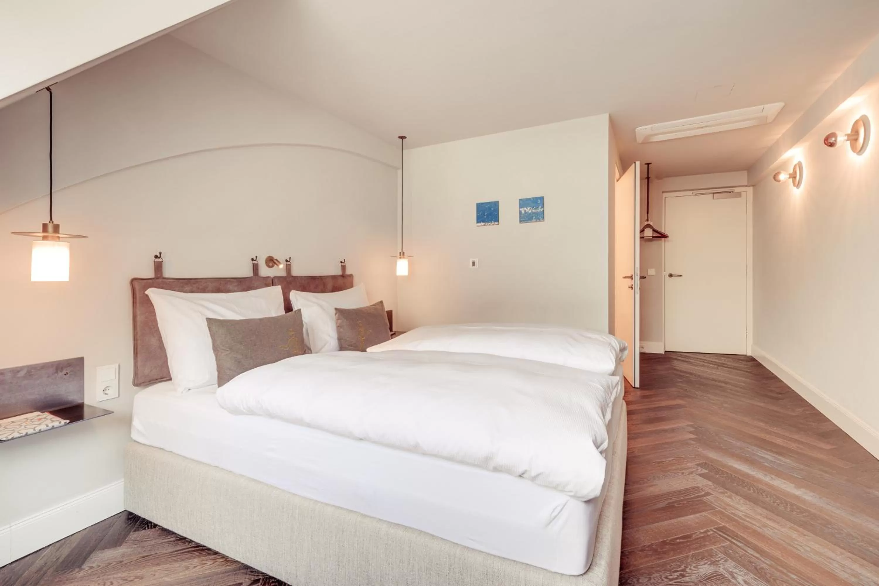 Photo of the whole room, Bed in Boutique Hotel das TSCHOFEN