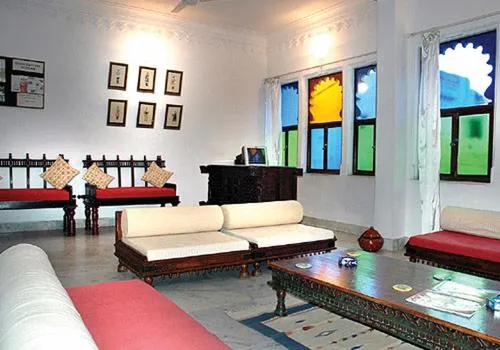 Lobby or reception in Jaiwana Haveli