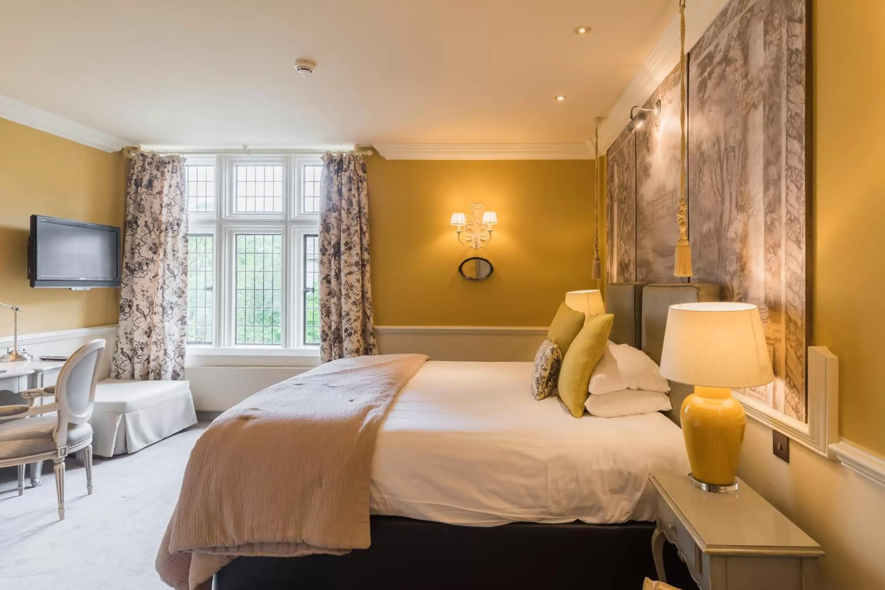 Bedroom in Coombe Abbey Hotel