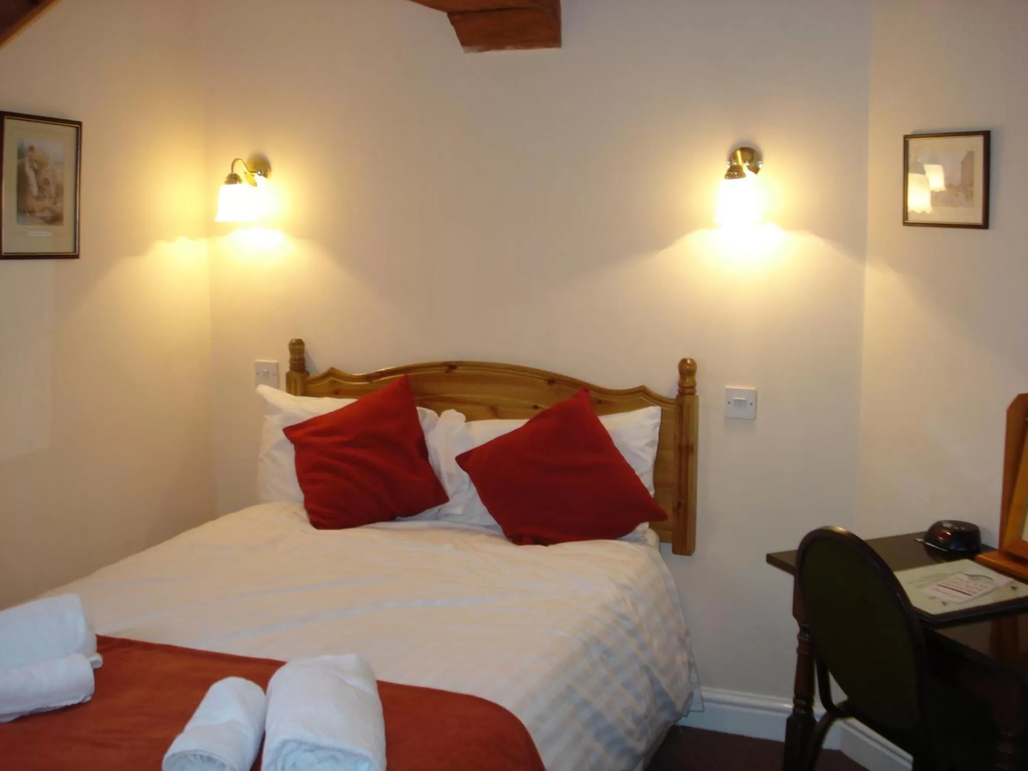 Bedroom, Bed in Malt House