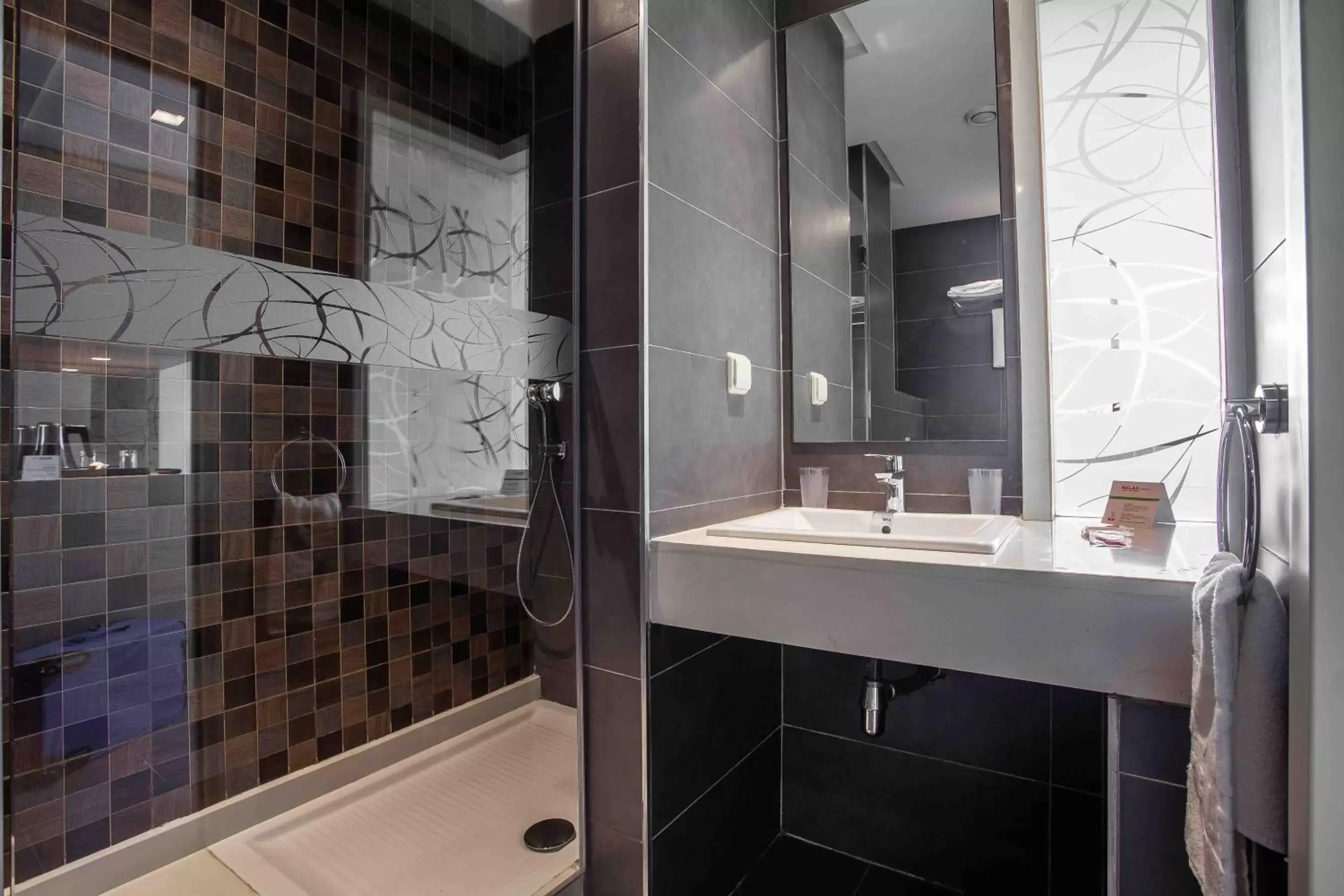 Bathroom in Relax Hotel Casa Voyageurs