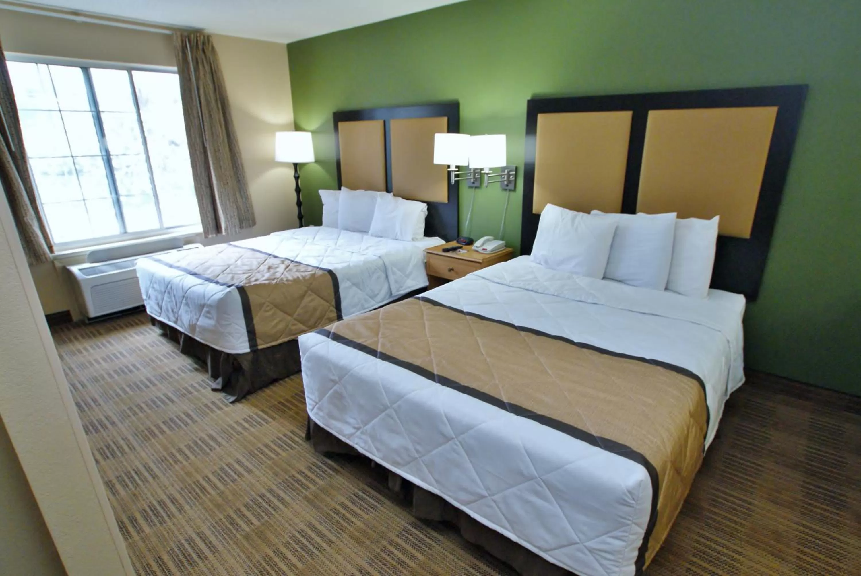 Bed in Extended Stay America Suites - Denver - Tech Center South - Inverness