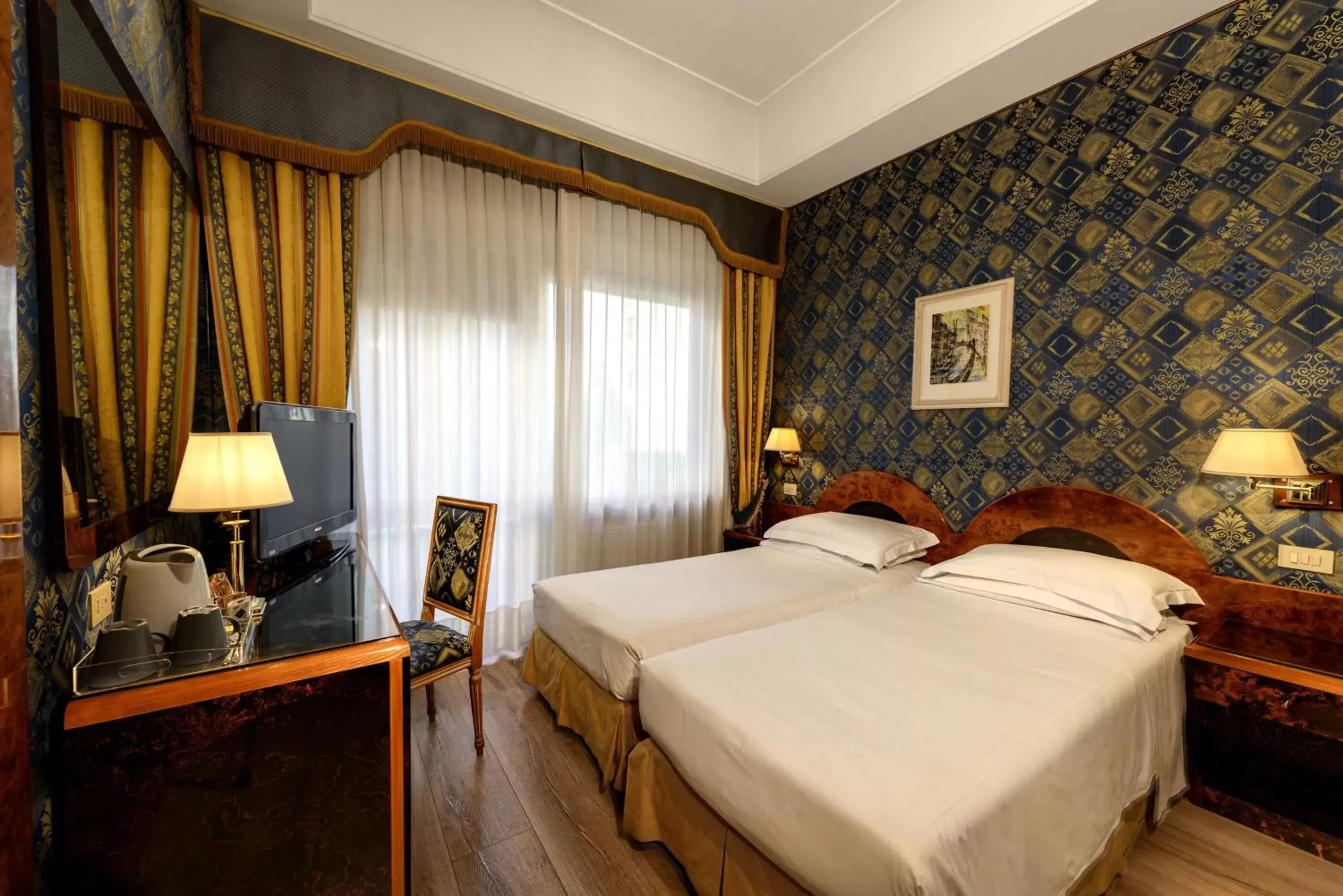 Photo of the whole room, Bed in Best Western Hotel Rivoli