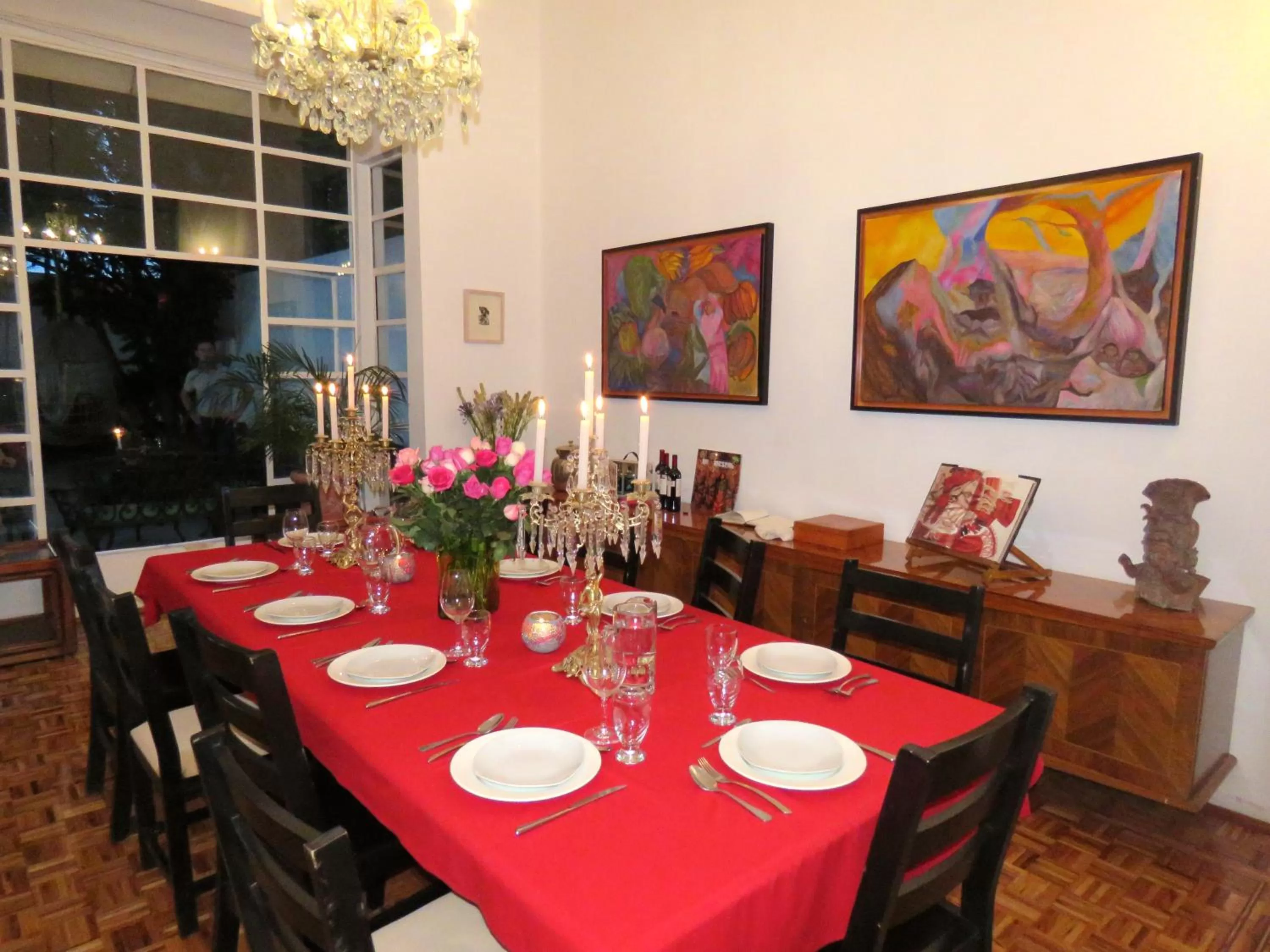 Restaurant/Places to Eat in Casa Comtesse