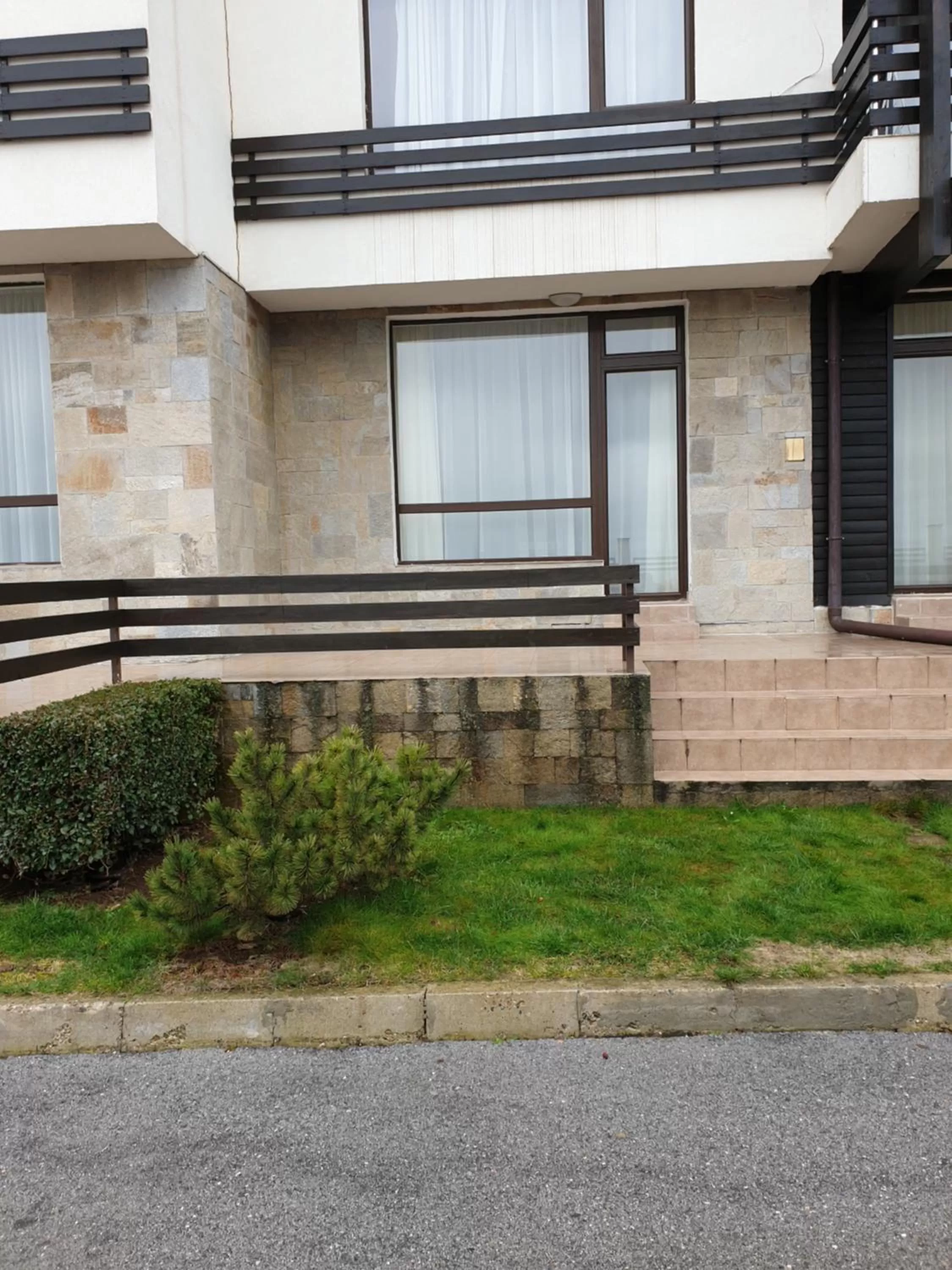 Property building in Private Studio in Aspen Golf and Ski Resort