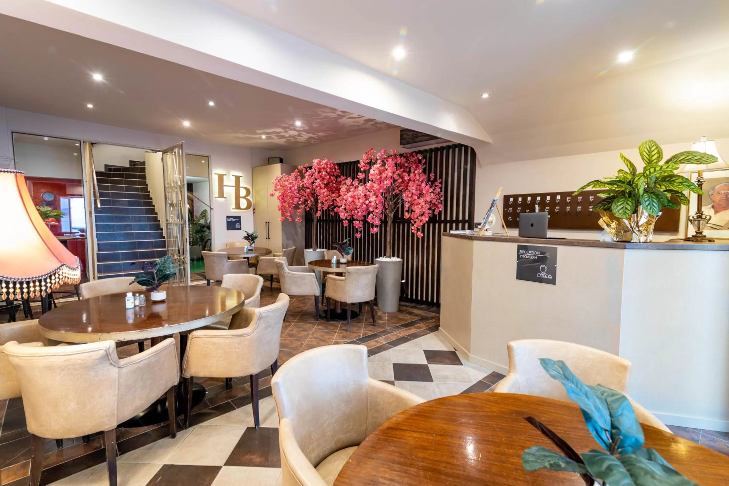 Seating area in Votsalakia Hotel & Luxury Apartments