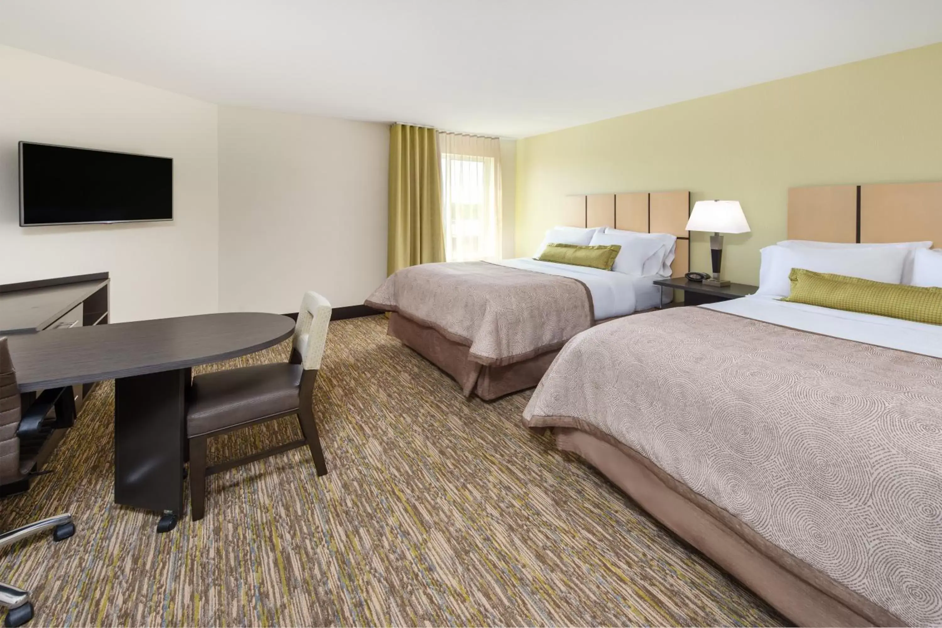 Photo of the whole room, Bed in Candlewood Suites Columbia Hwy 63 & I-70, an IHG Hotel