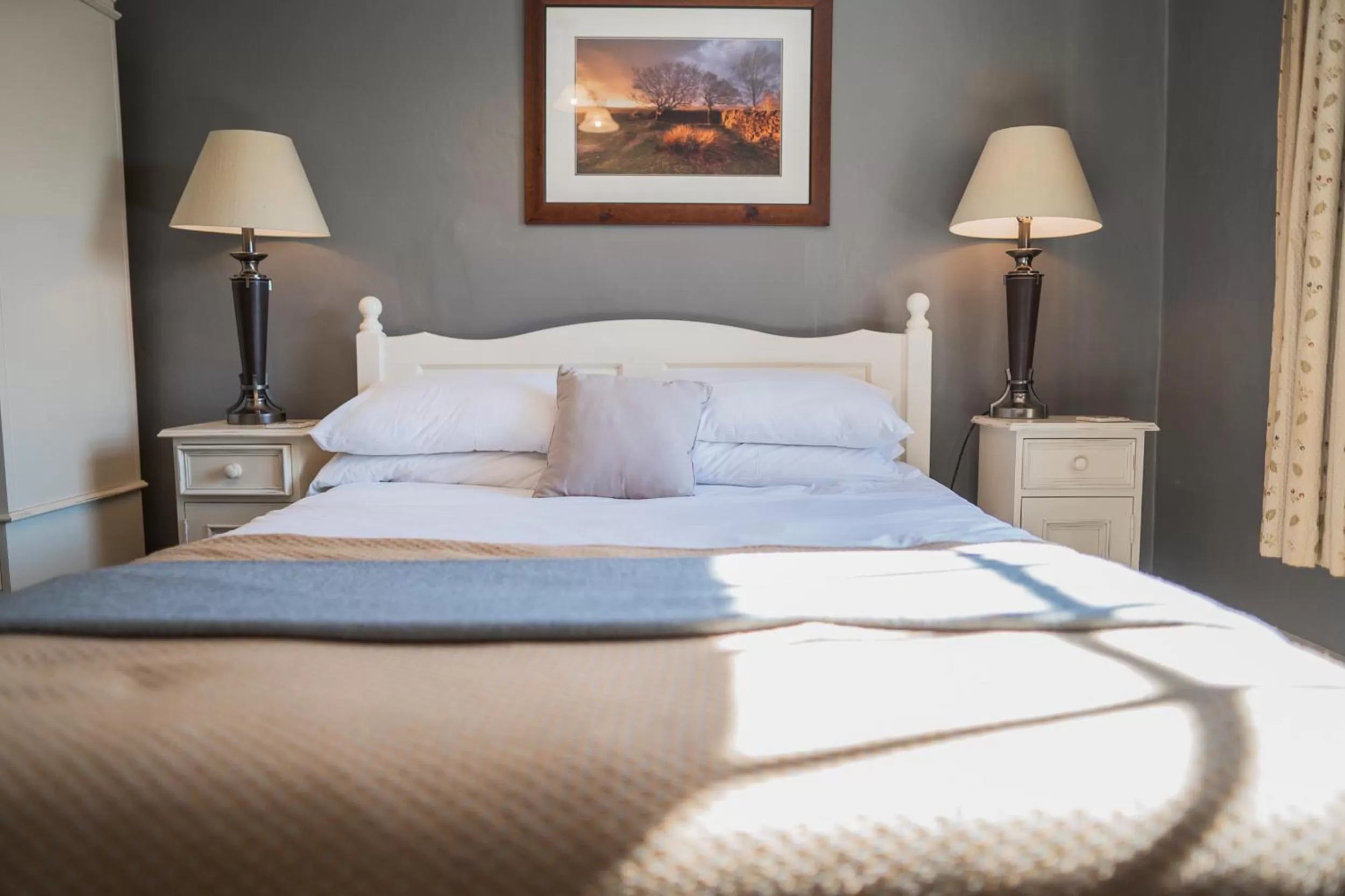 Photo of the whole room, Bed in The Old Hall Inn