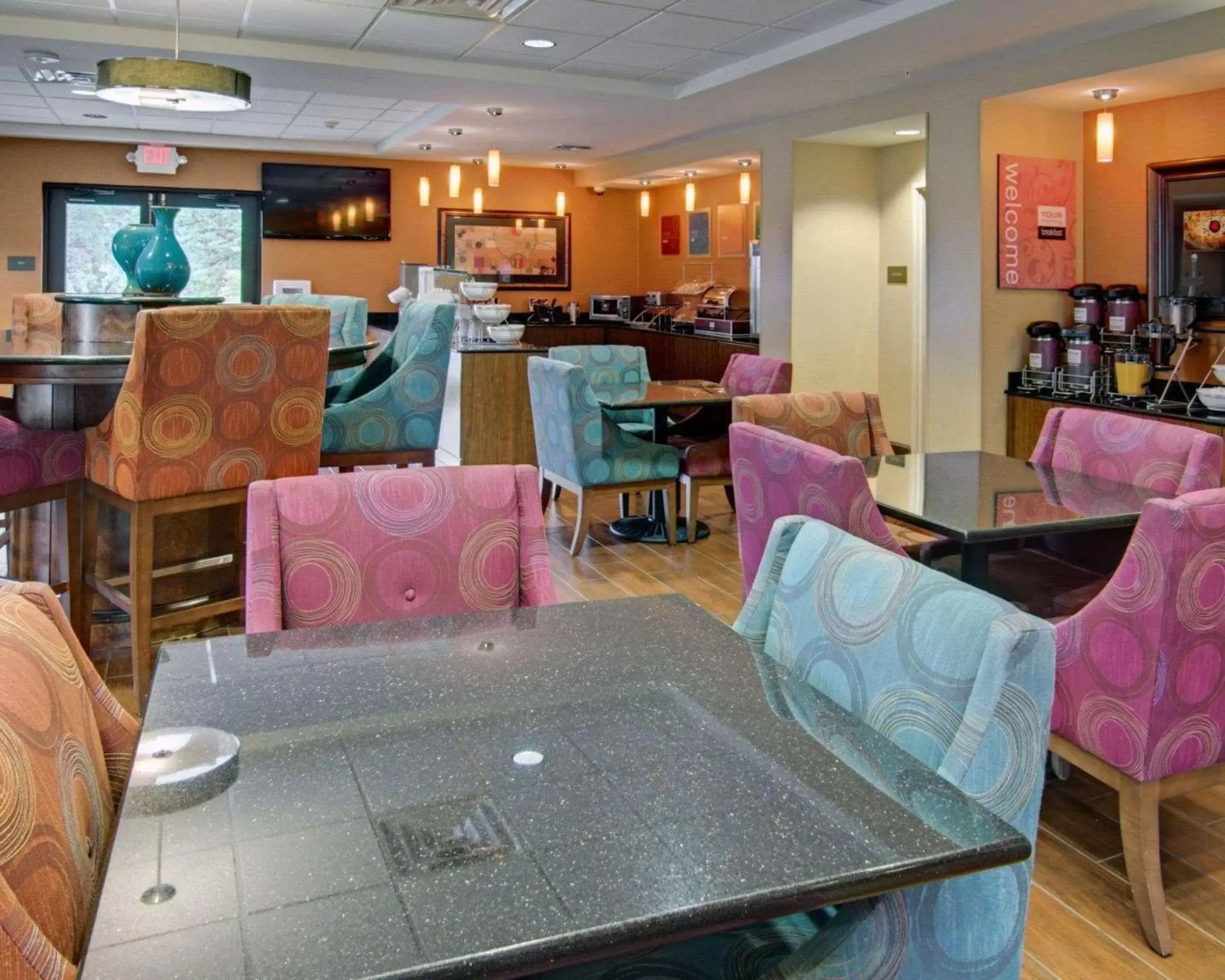 Restaurant/Places to Eat in Comfort Suites Texarkana Arkansas