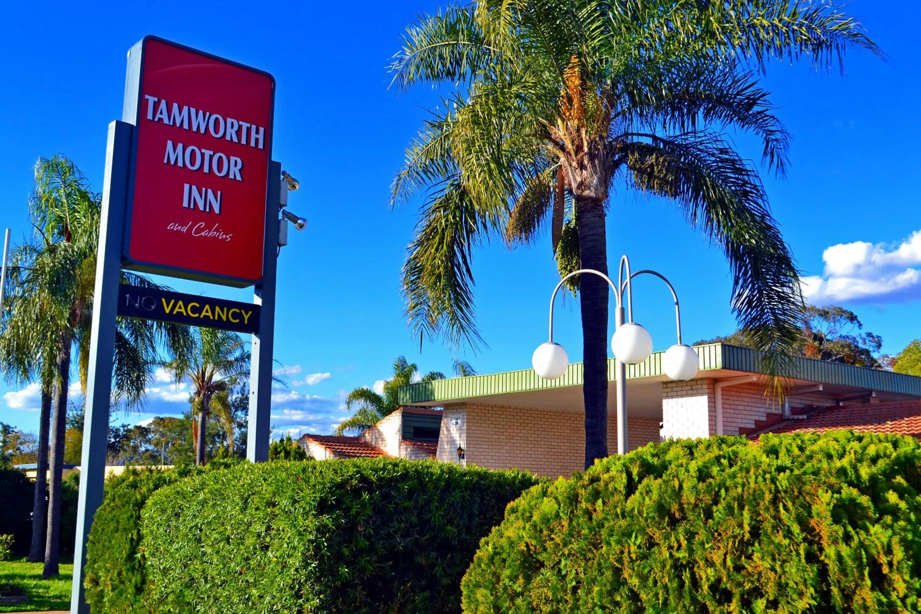 Property building in Tamworth Motor Inn & Cabins
