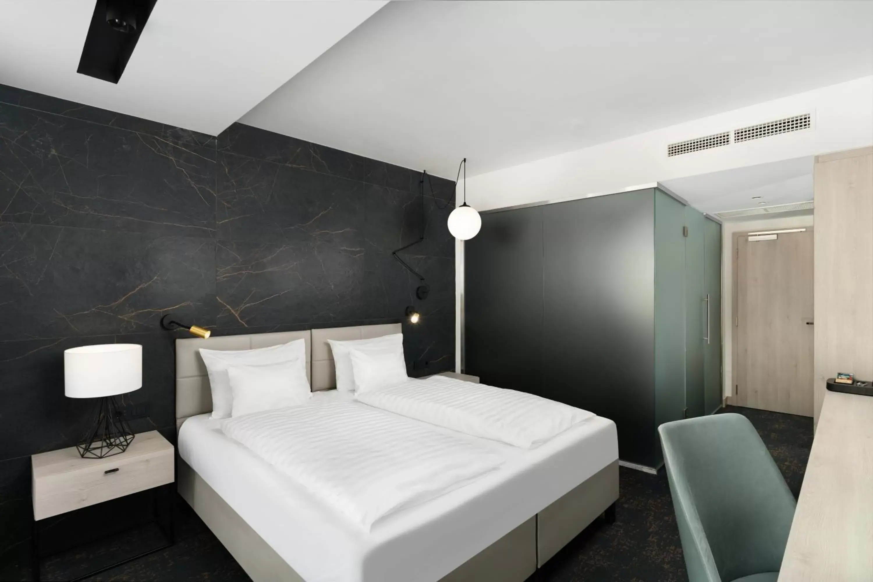 Bedroom, Bed in Mercure Tokaj Center